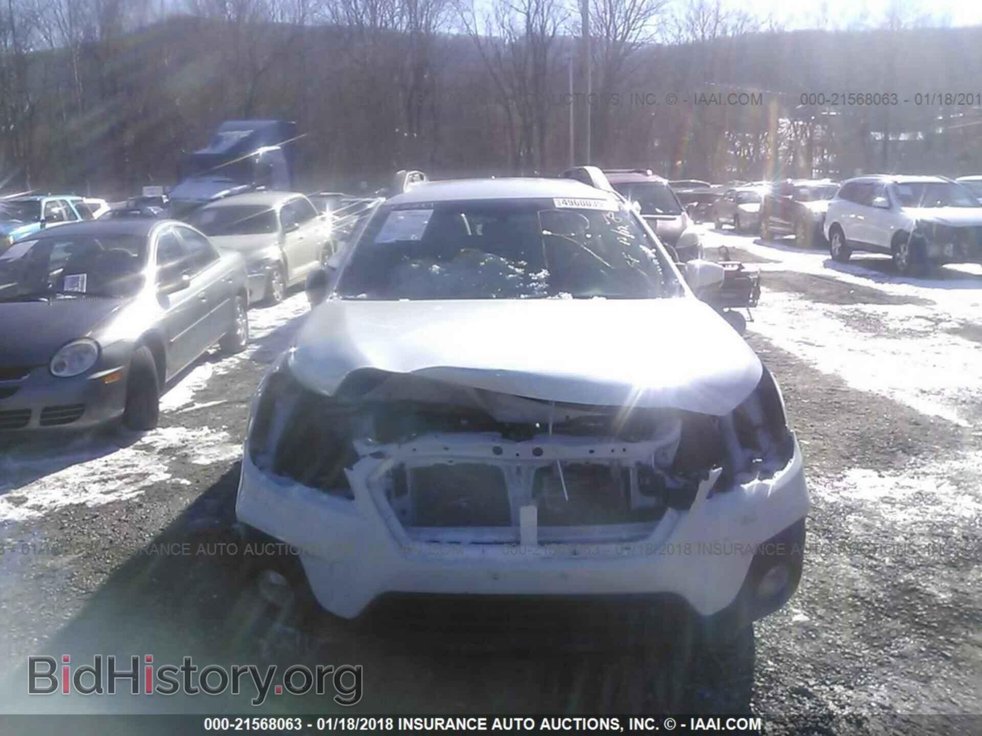 2018 Subaru Outback - VIN: 4S4BSACC5J3205209 - Фото 6