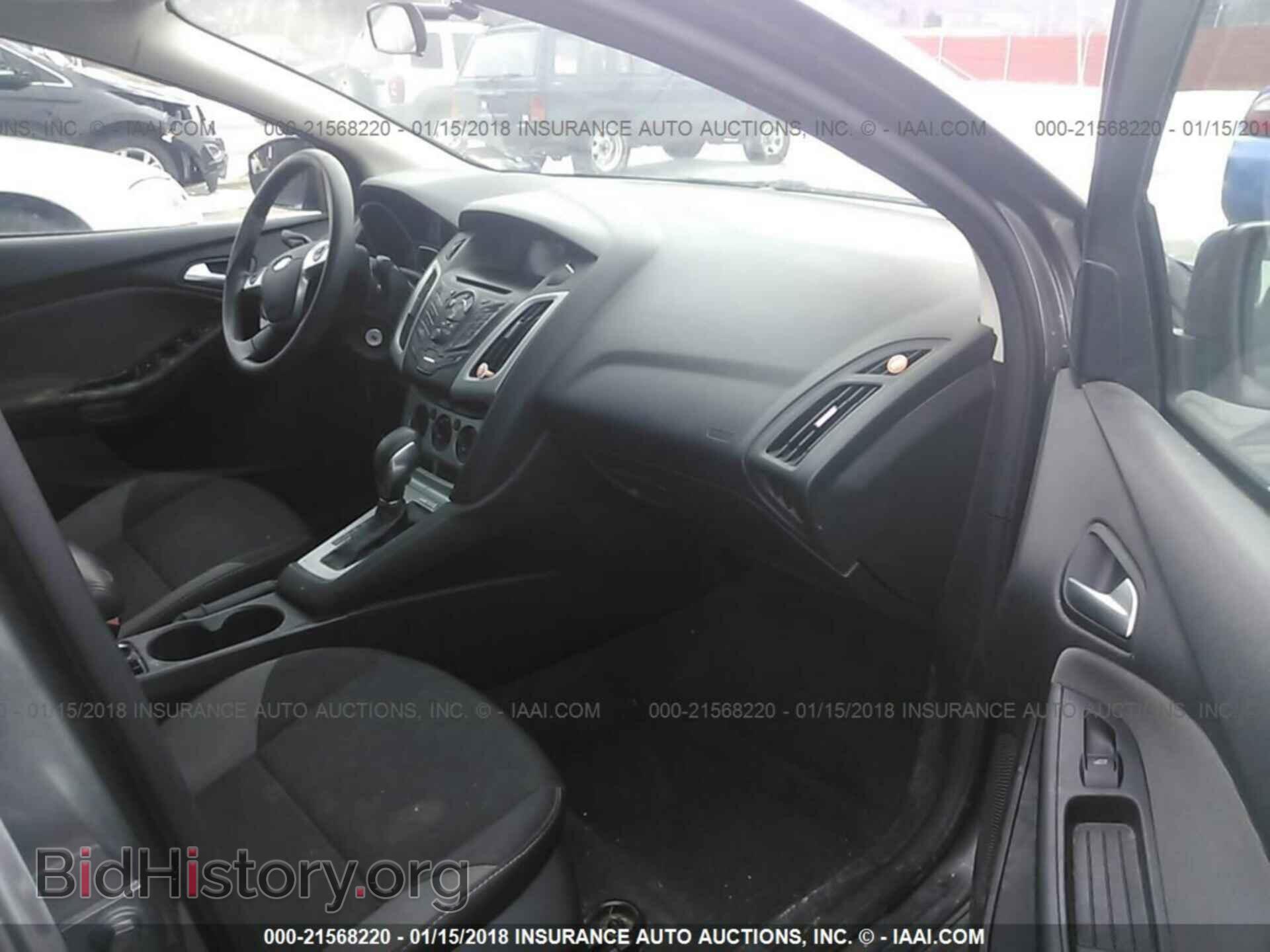 2014 Ford Focus - VIN: 1FADP3F22EL301971 - Photo 5