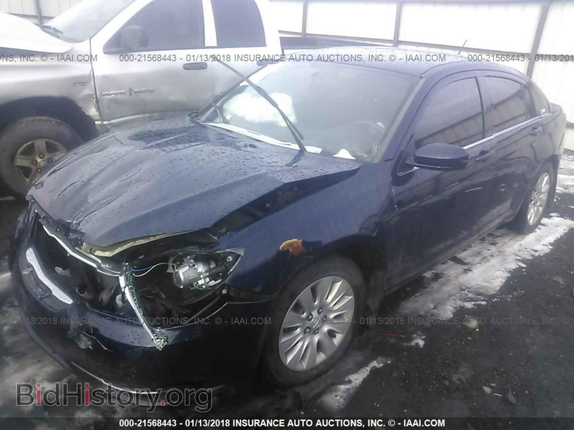 2013 Chrysler 200 - VIN: 1C3CCBAG9DN738730 - Photo 2