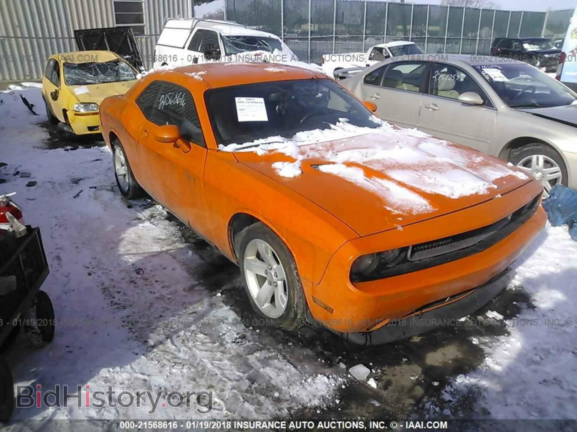 Photo 2C3CDYAGXCH151489 - Dodge Challenger 2012