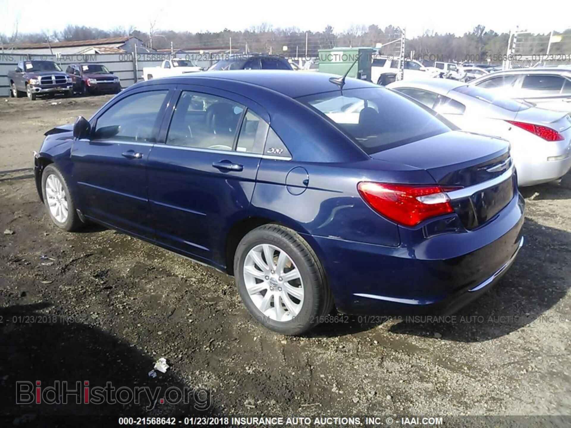 2013 Chrysler 200 - VIN: 1C3CCBBB8DN732968 - Photo 3