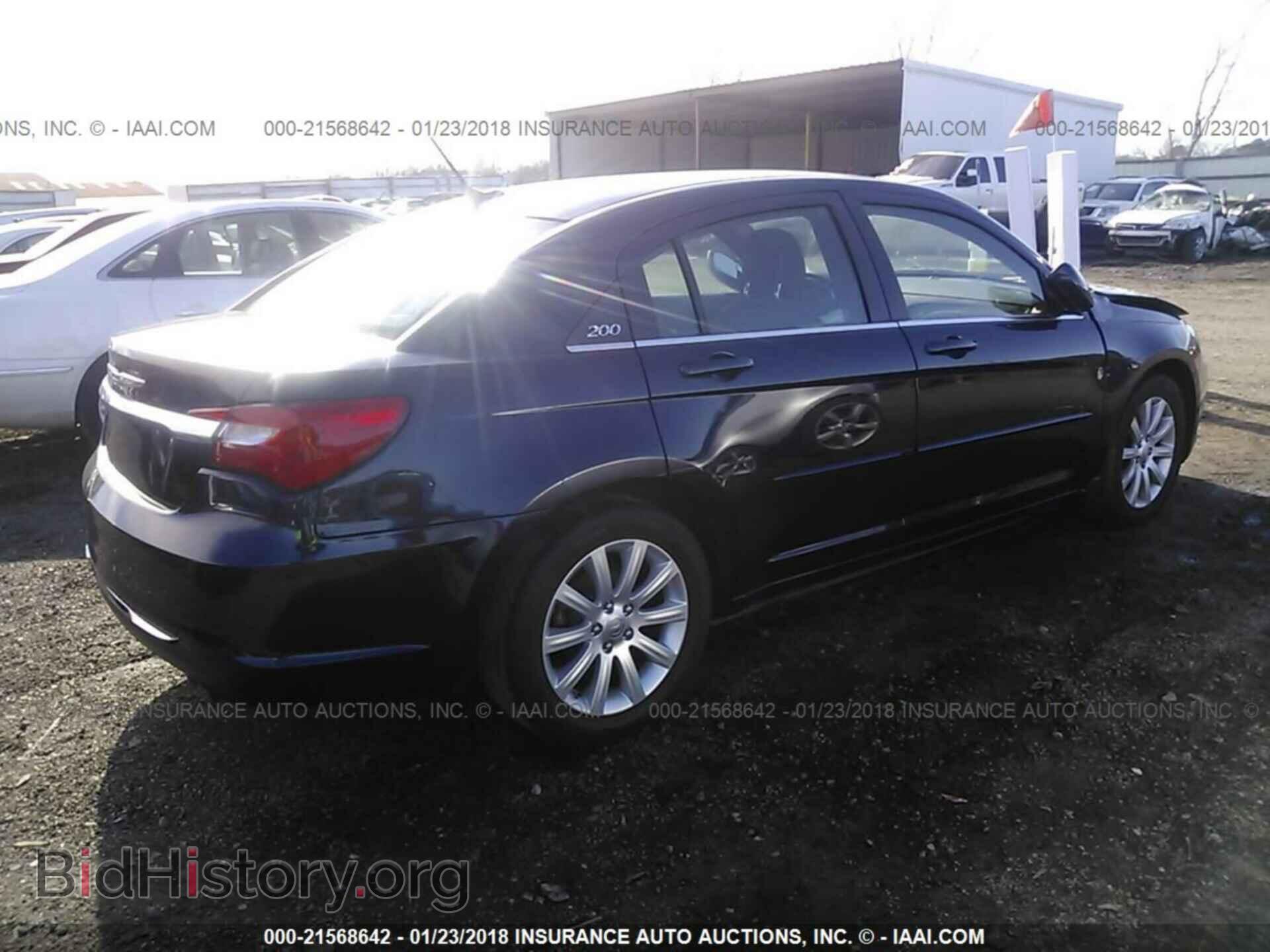 2013 Chrysler 200 - VIN: 1C3CCBBB8DN732968 - Photo 4