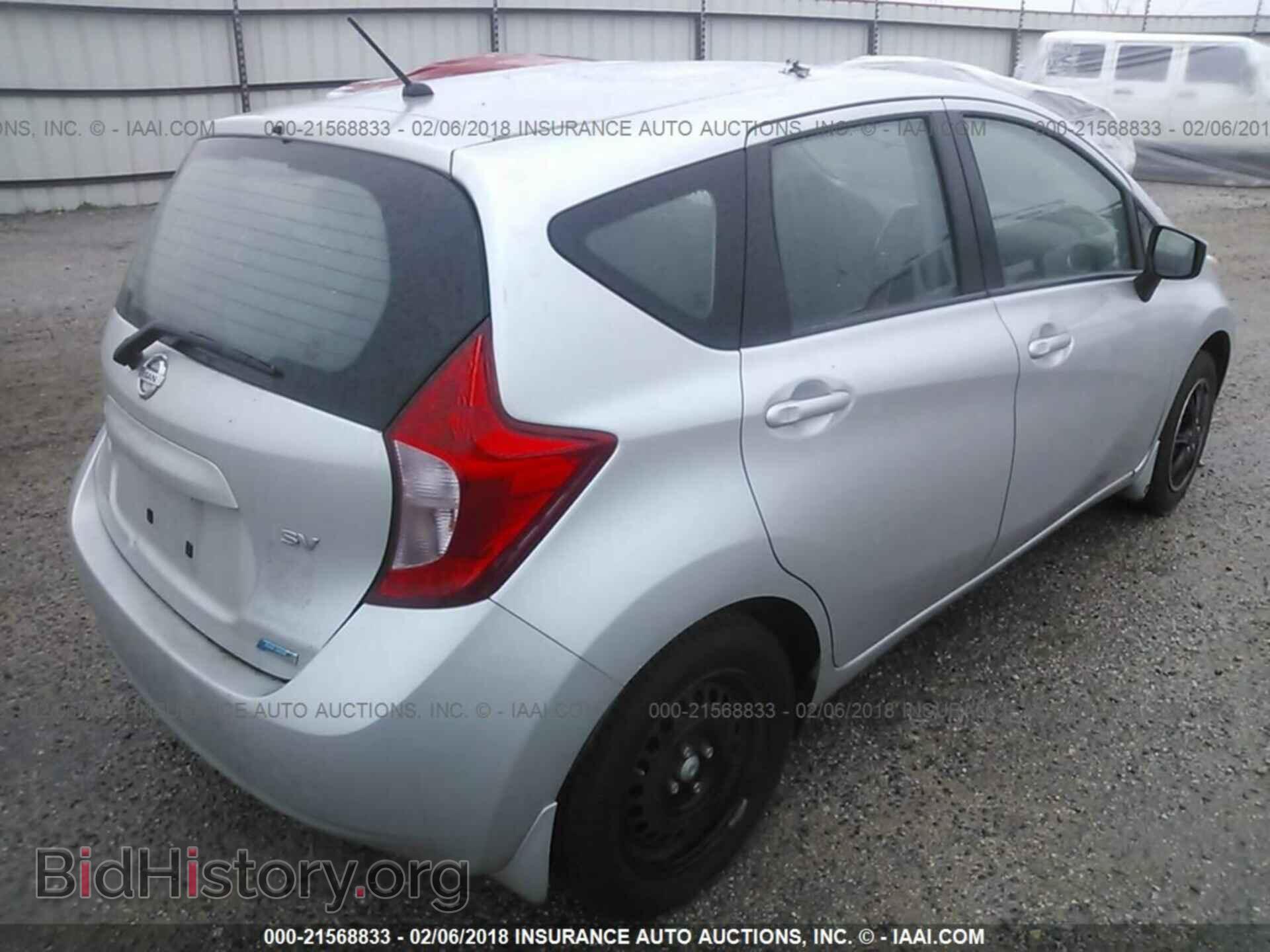 2015 Nissan Versa note - VIN: 3N1CE2CP8FL372025 - Photo 4