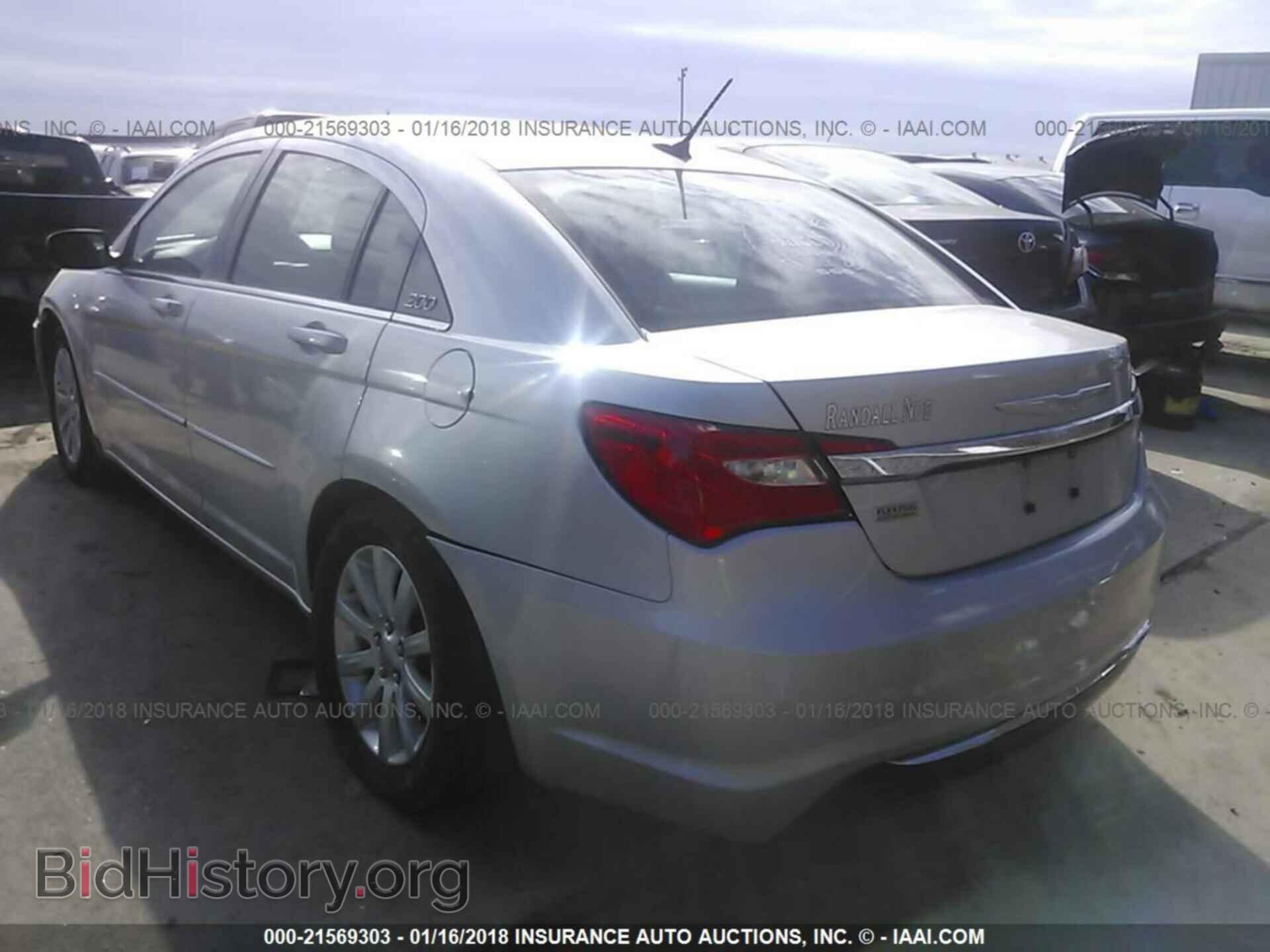 2012 Chrysler 200 - VIN: 1C3CCBBG3CN130747 - Фото 3