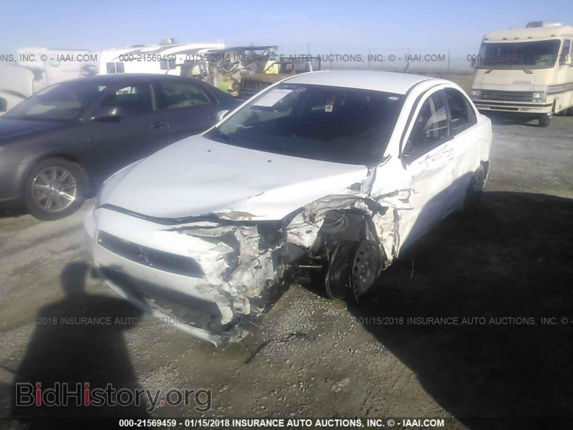 2015 Mitsubishi Lancer - VIN: JA32U2FU5FU015449 - Фото 2