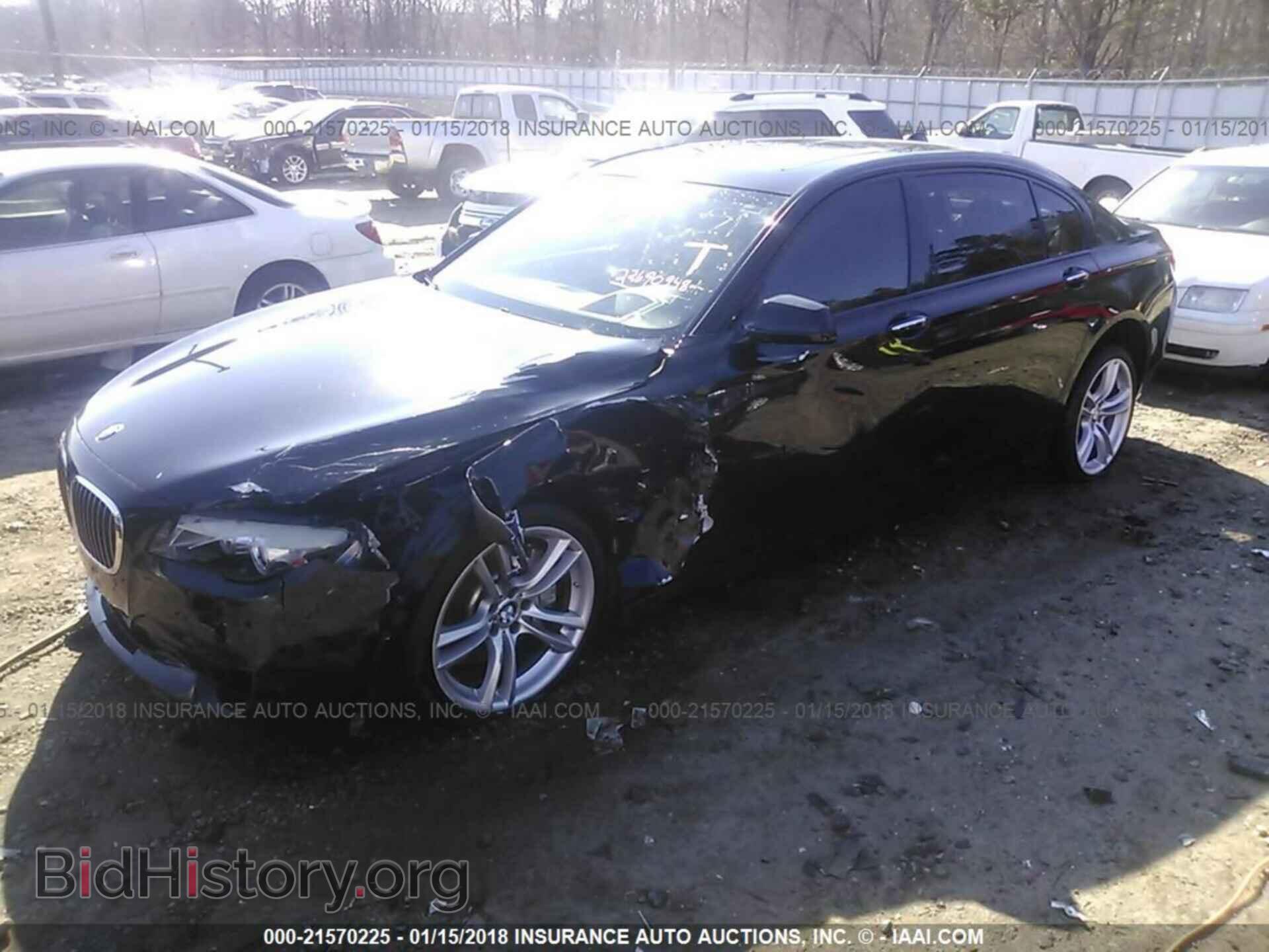 2012 Bmw 750 - VIN: WBAKB8C58CC963141 - Фото 2