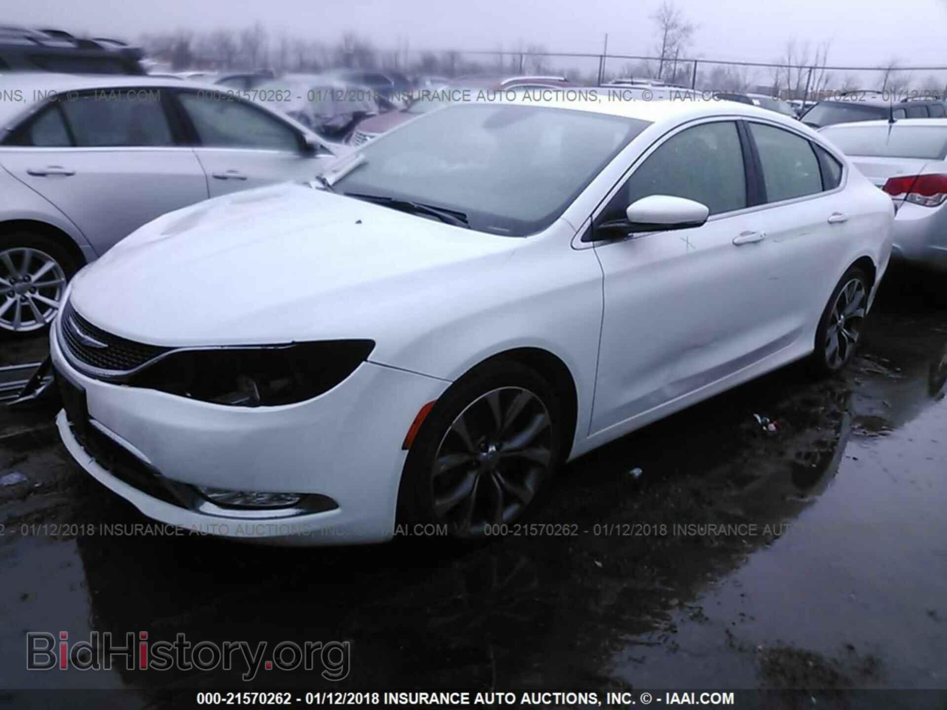 2016 Chrysler 200 - VIN: 1C3CCCCG6GN173165 - Photo 2