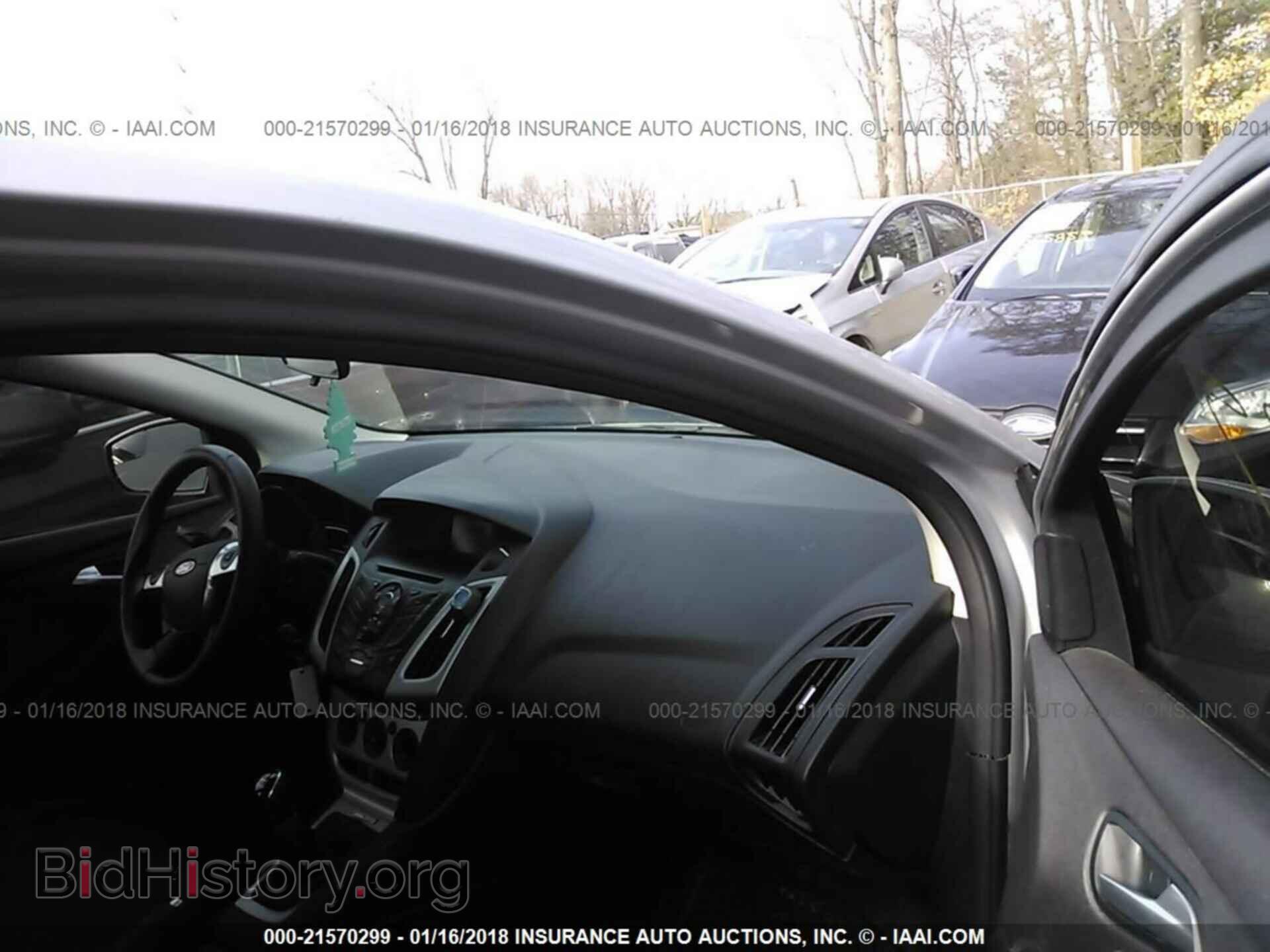 2014 Ford Focus - VIN: 1FADP3K21EL426918 - Photo 5
