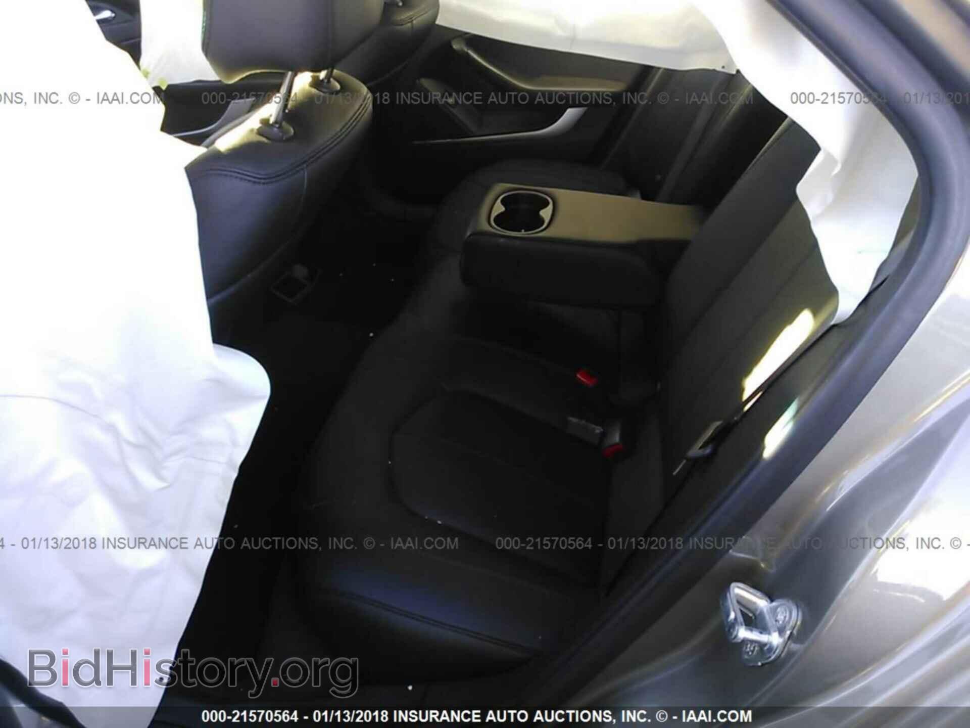 2011 Cadillac Cts - VIN: 1G6DA5EY2B0160302 - Фото 8