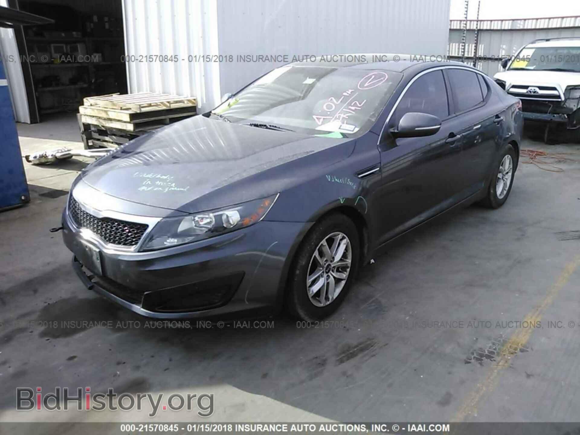 2011 Kia Optima - VIN: KNAGM4A71B5081194 - Photo 2