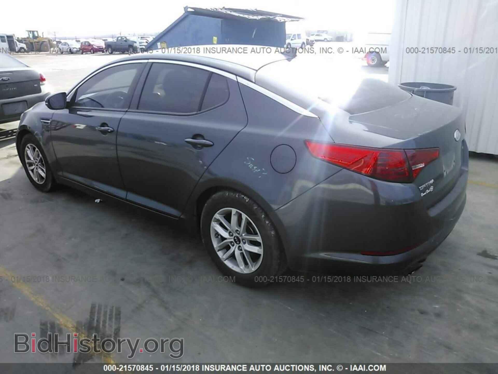 2011 Kia Optima - VIN: KNAGM4A71B5081194 - Photo 3