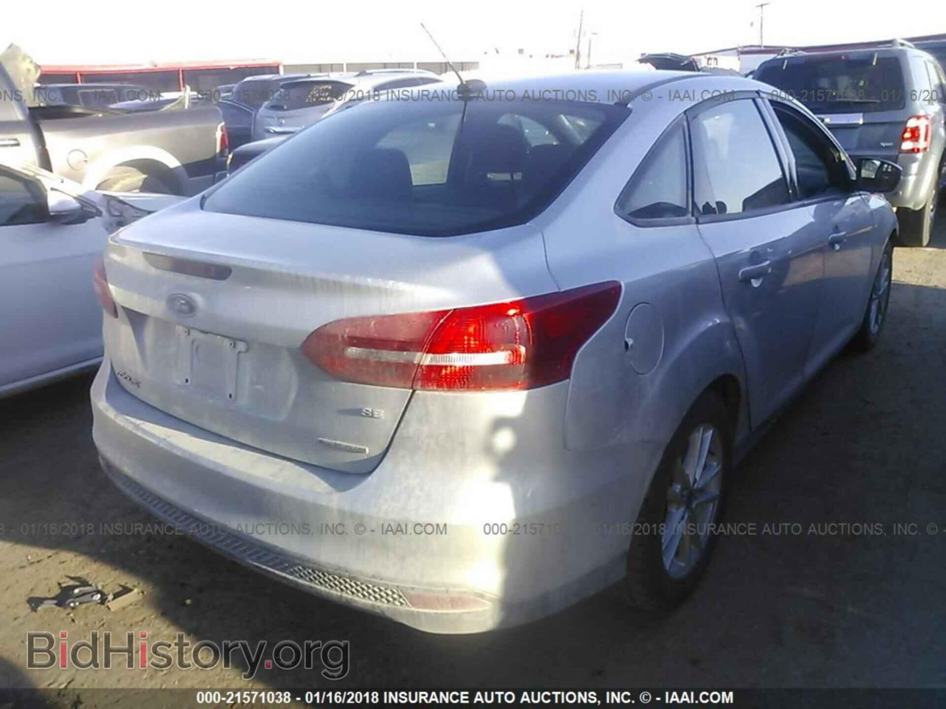 2016 Ford Focus - VIN: 1FADP3F23GL217452 - Фото 4