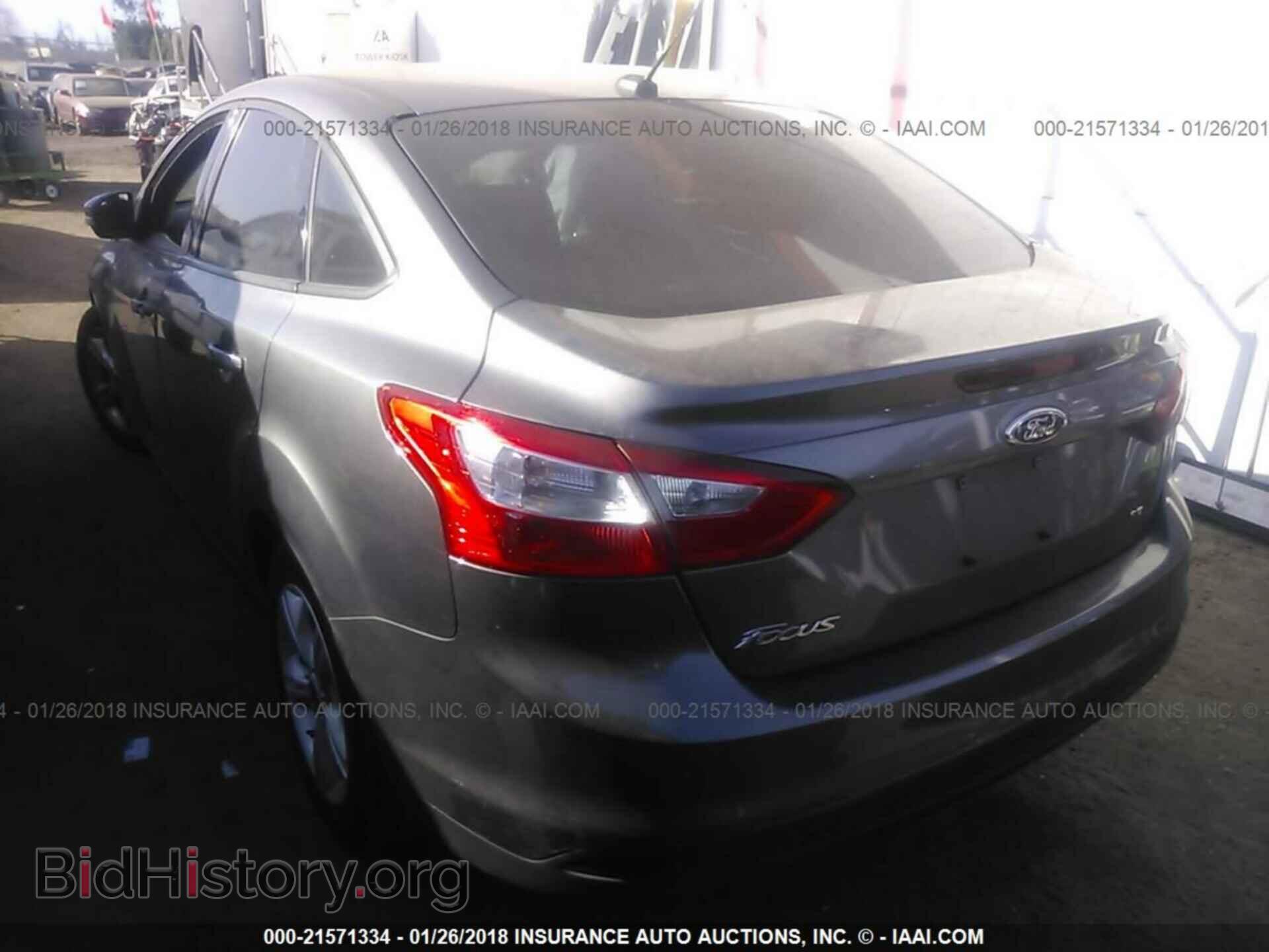 2013 Ford Focus - VIN: 1FADP3F25DL338432 - Photo 3