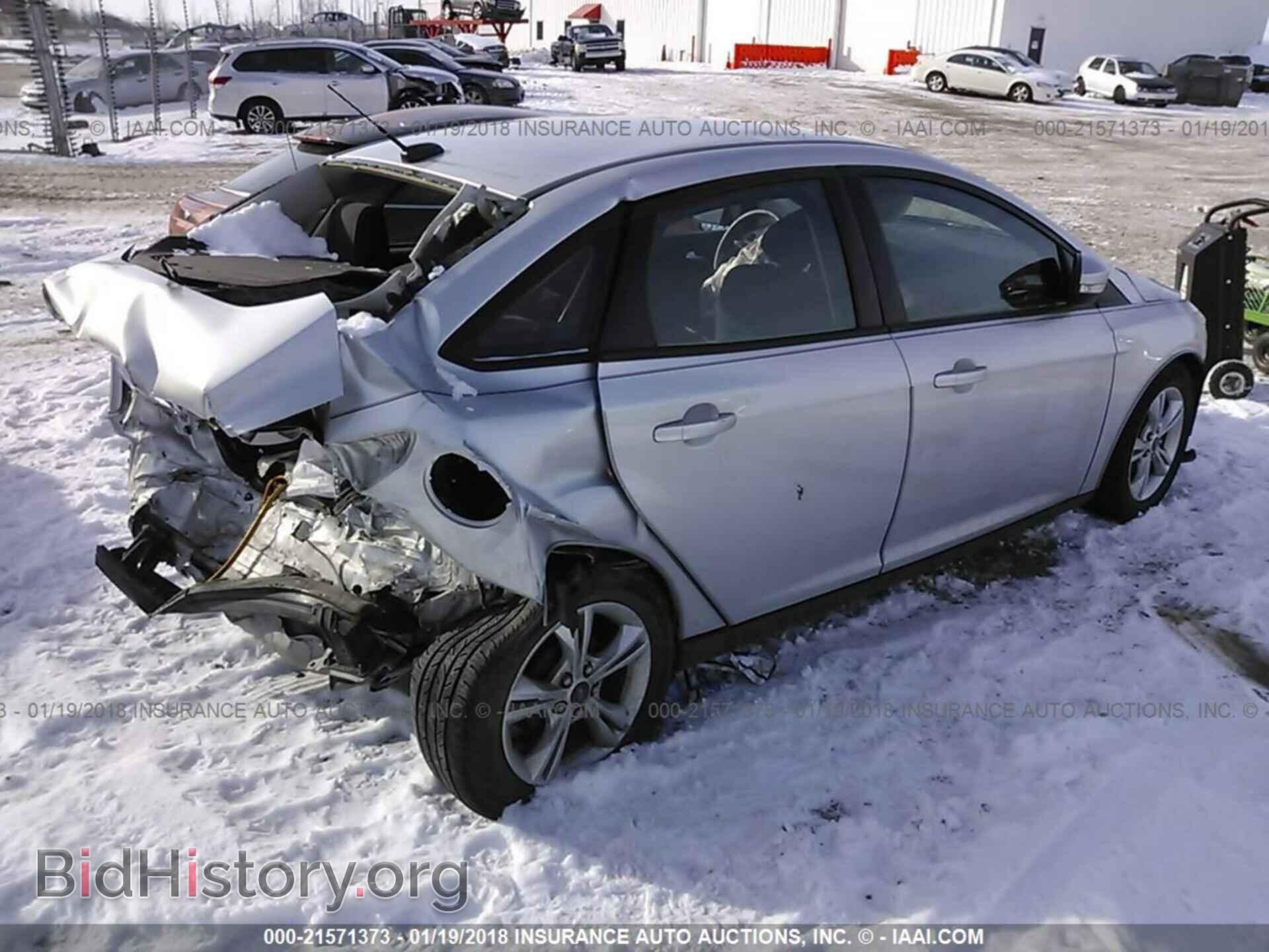 2014 Ford Focus - VIN: 1FADP3F25EL379340 - Photo 4