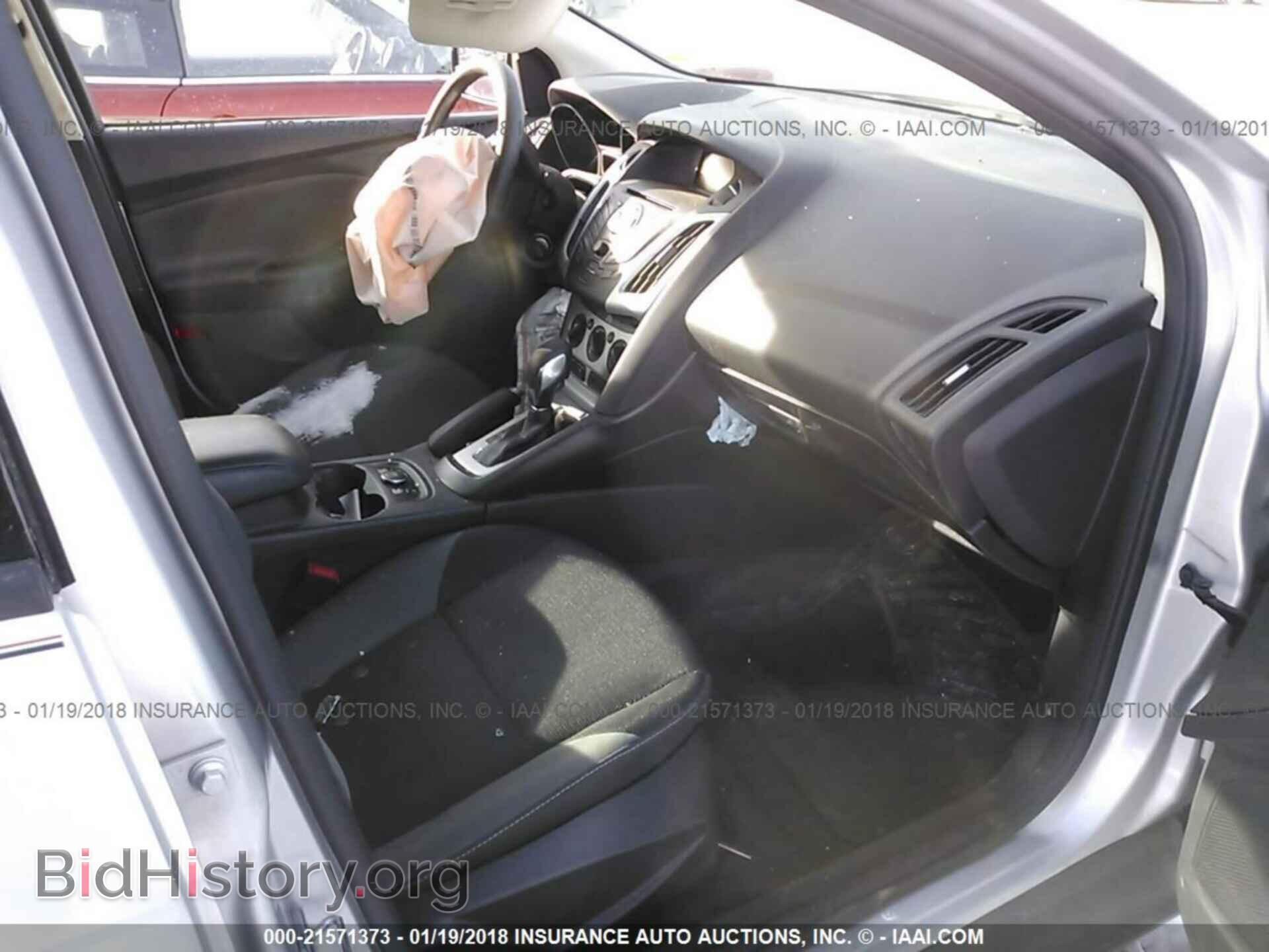 2014 Ford Focus - VIN: 1FADP3F25EL379340 - Photo 5