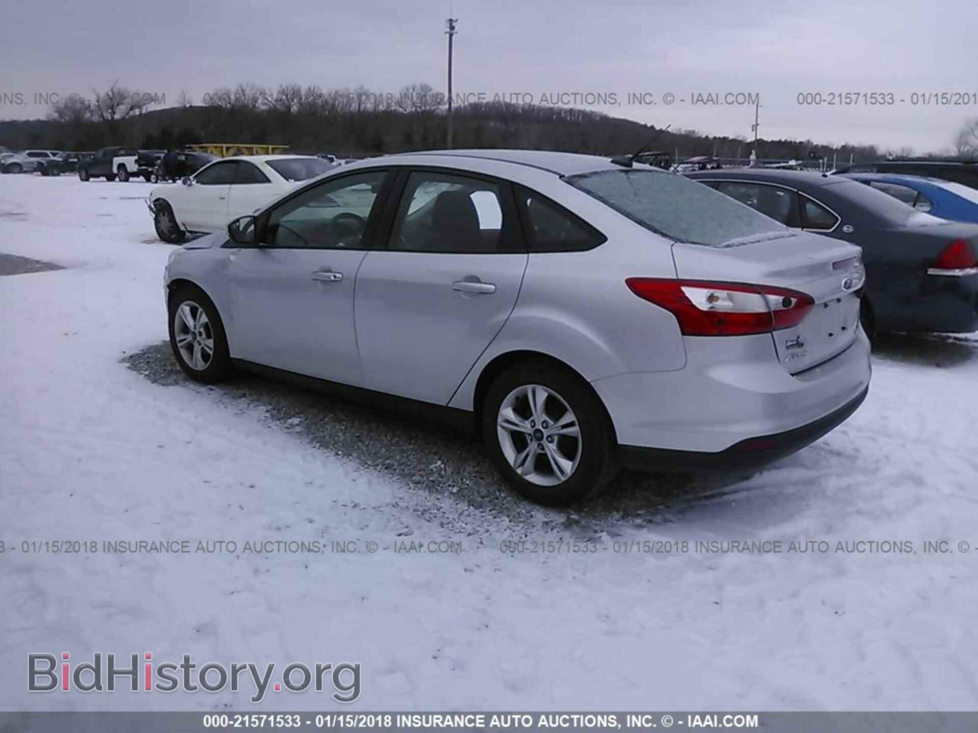 2014 Ford Focus - VIN: 1FADP3F28EL194036 - Photo 3