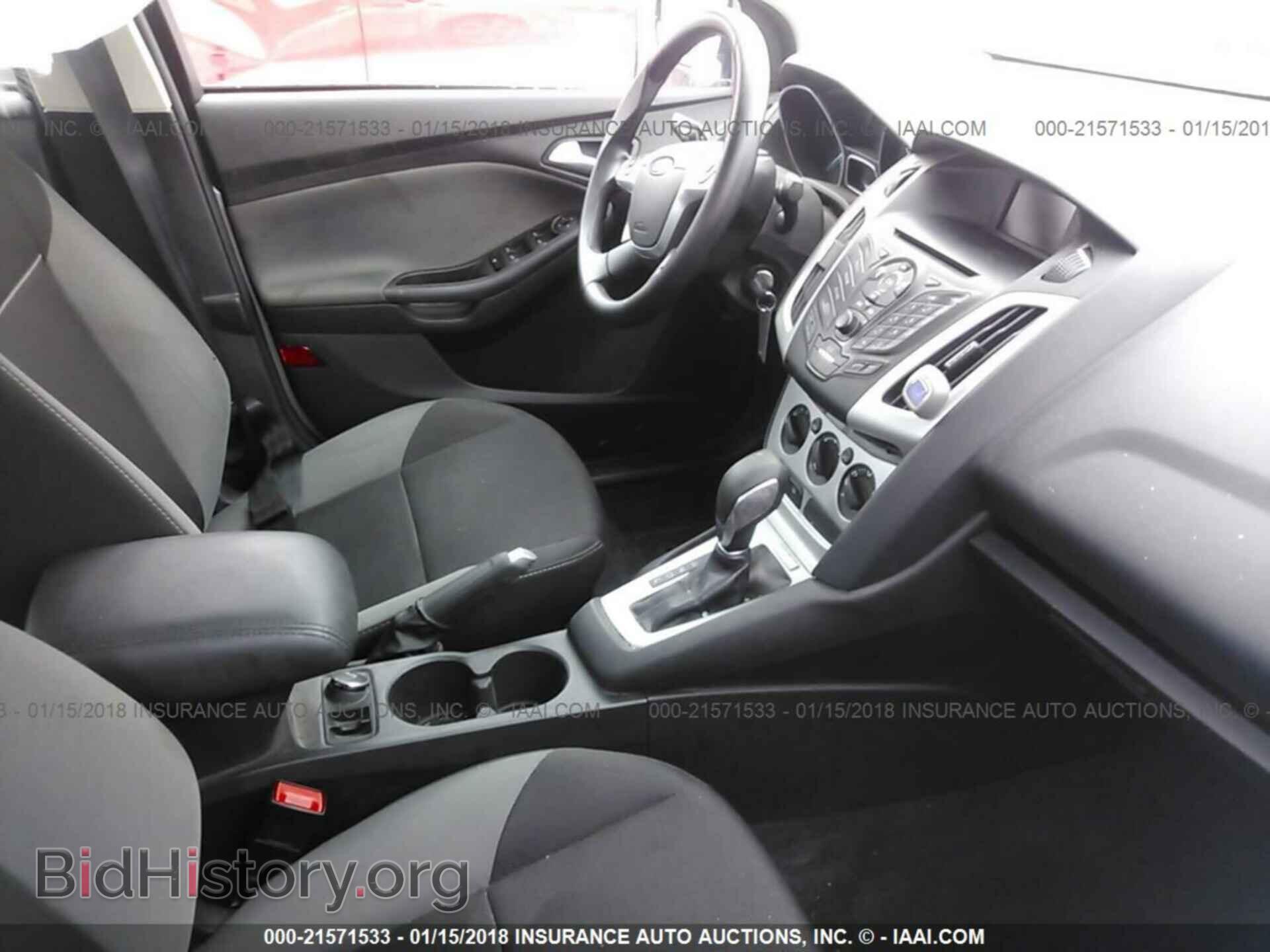 2014 Ford Focus - VIN: 1FADP3F28EL194036 - Photo 5