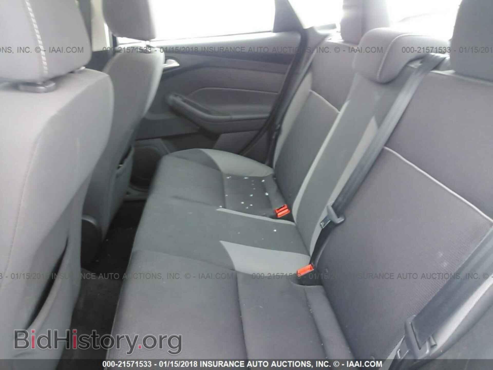 2014 Ford Focus - VIN: 1FADP3F28EL194036 - Photo 8