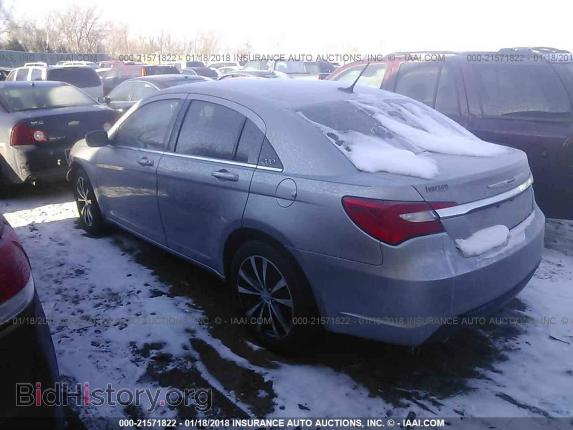 2013 Chrysler 200 - VIN: 1C3CCBBG7DN718250 - Photo 3