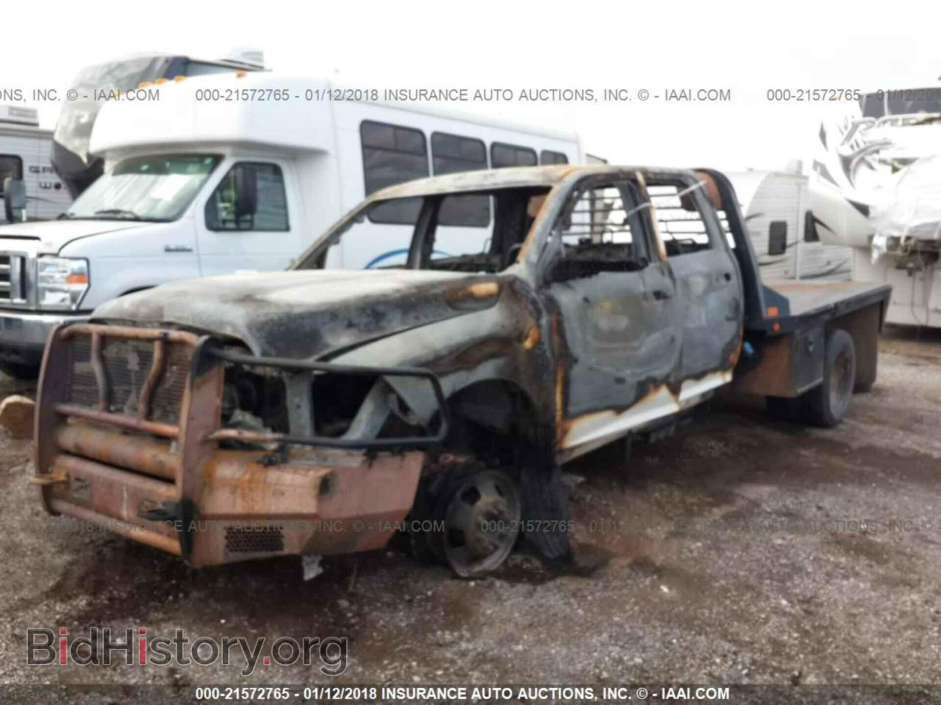 2016 Ram 3500 - VIN: 3C7WRTCL8GG108401 - Фото 2