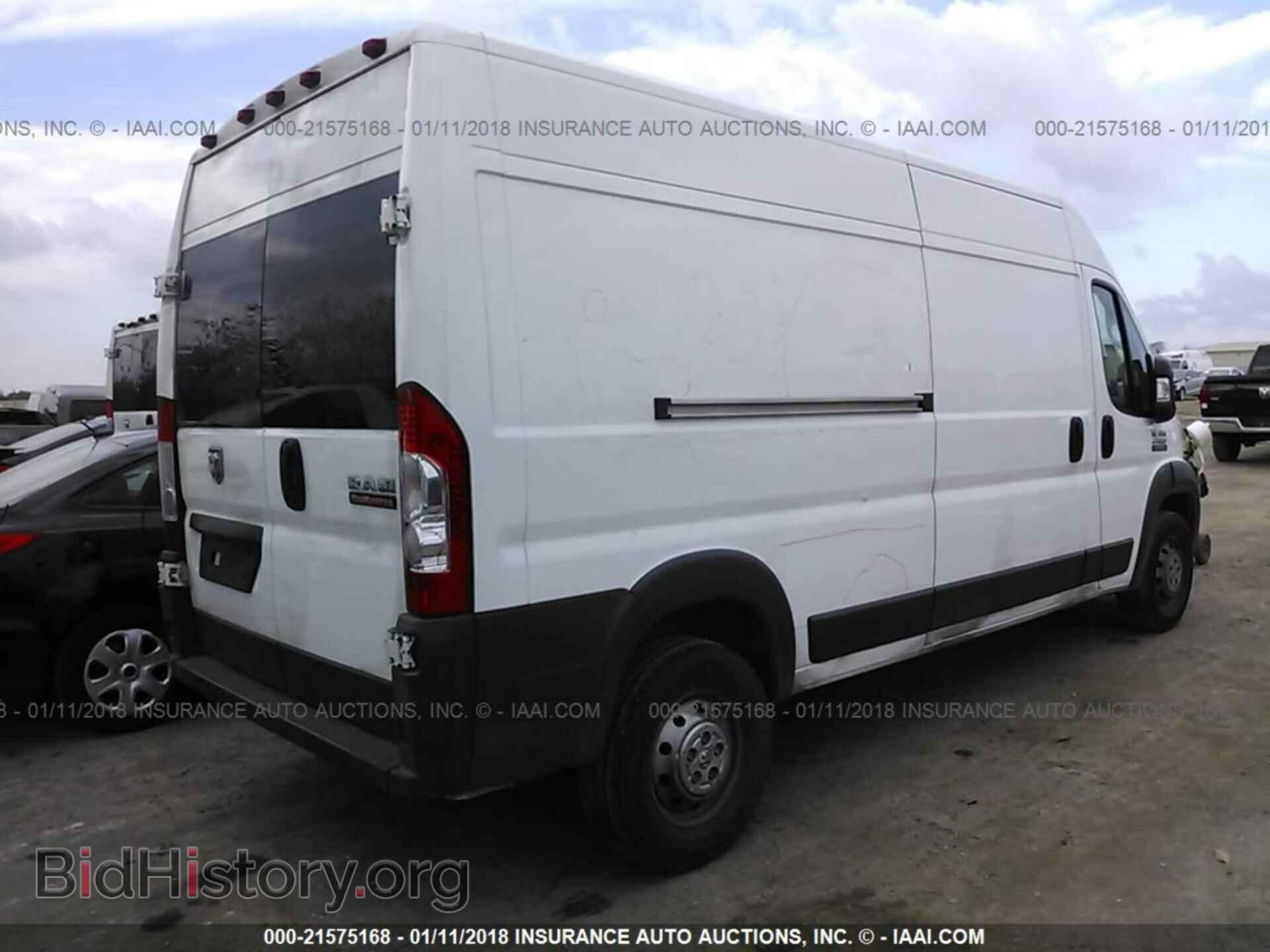 2017 Ram Promaster 2500 - VIN: 3C6TRVDG2HE548566 - Photo 4
