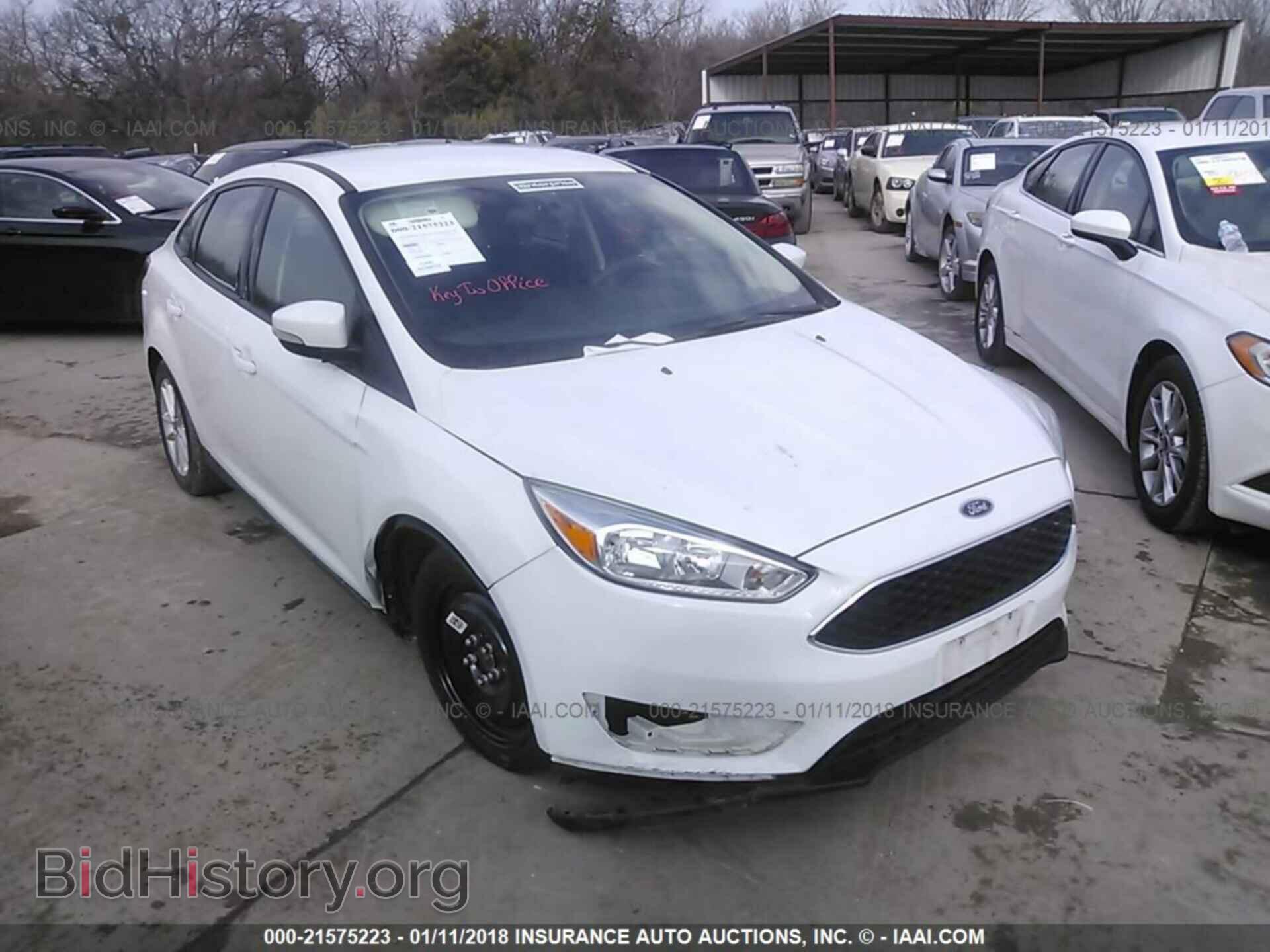 2016 Ford Focus - VIN: 1FADP3F24GL270287 - Photo 6