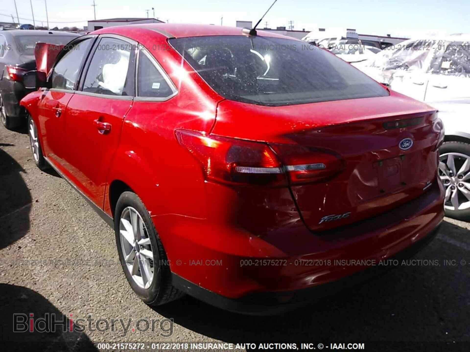 2016 Ford Focus - VIN: 1FADP3F21GL348248 - Photo 3