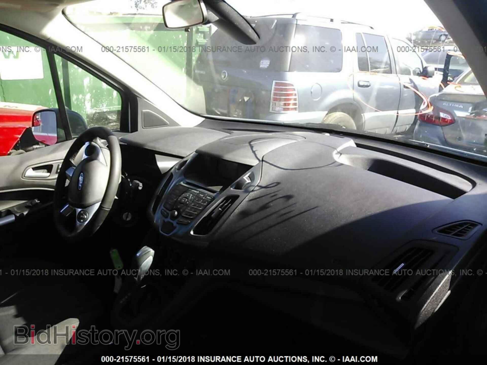 2017 Ford Transit - VIN: NM0LS6F77H1330400 - Photo 5