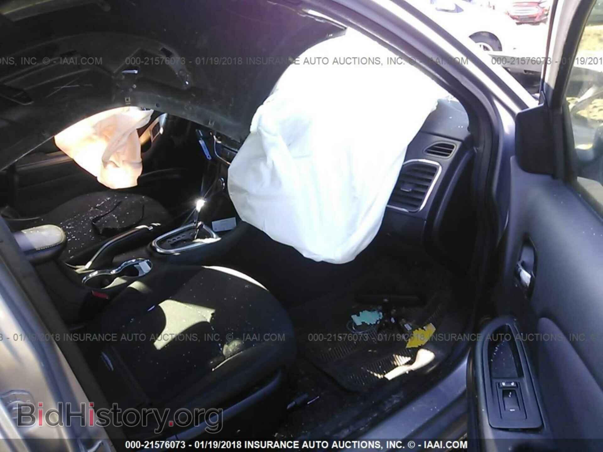 2013 Chrysler 200 - VIN: 1C3CCBBB8DN763590 - Фото 5