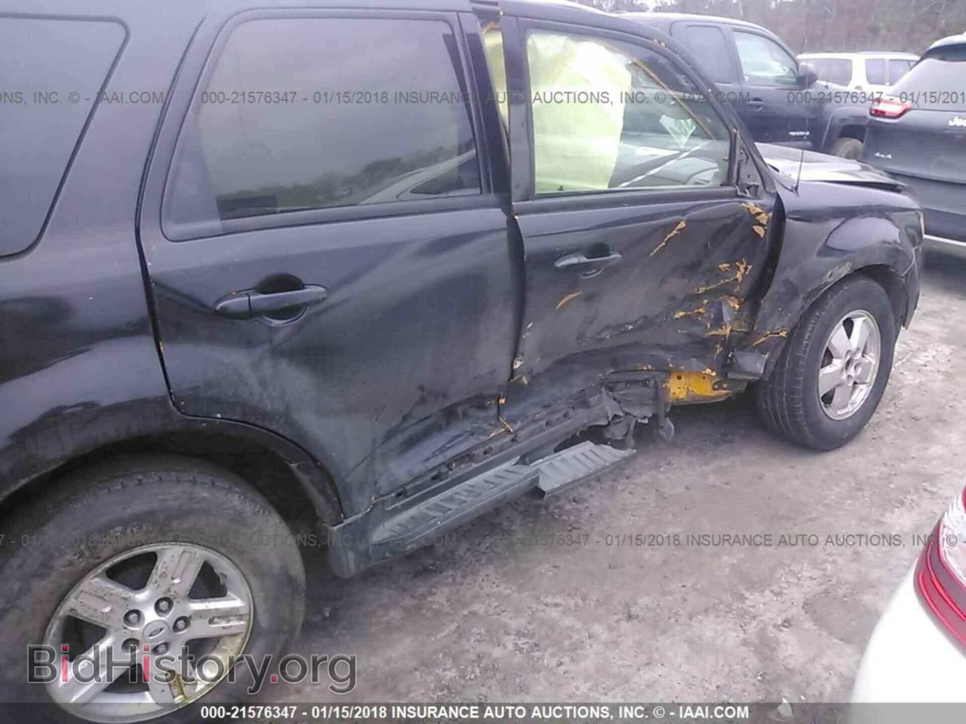 2011 Ford Escape - VIN: 1FMCU4K33BKA88237 - Photo 6