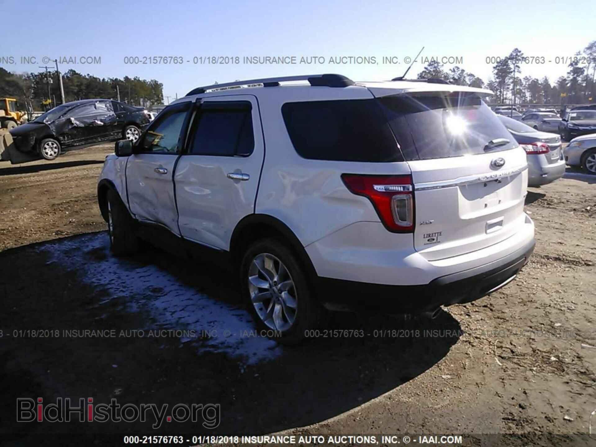 2014 Ford Explorer - VIN: 1FM5K7D82EGC55171 - Фото 3