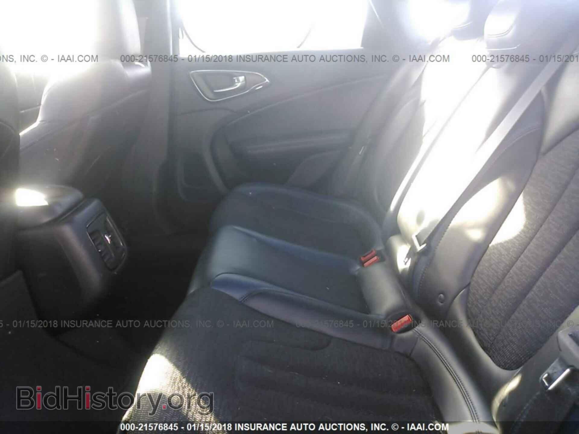 2015 Chrysler 200 - VIN: 1C3CCCBG2FN508065 - Photo 8