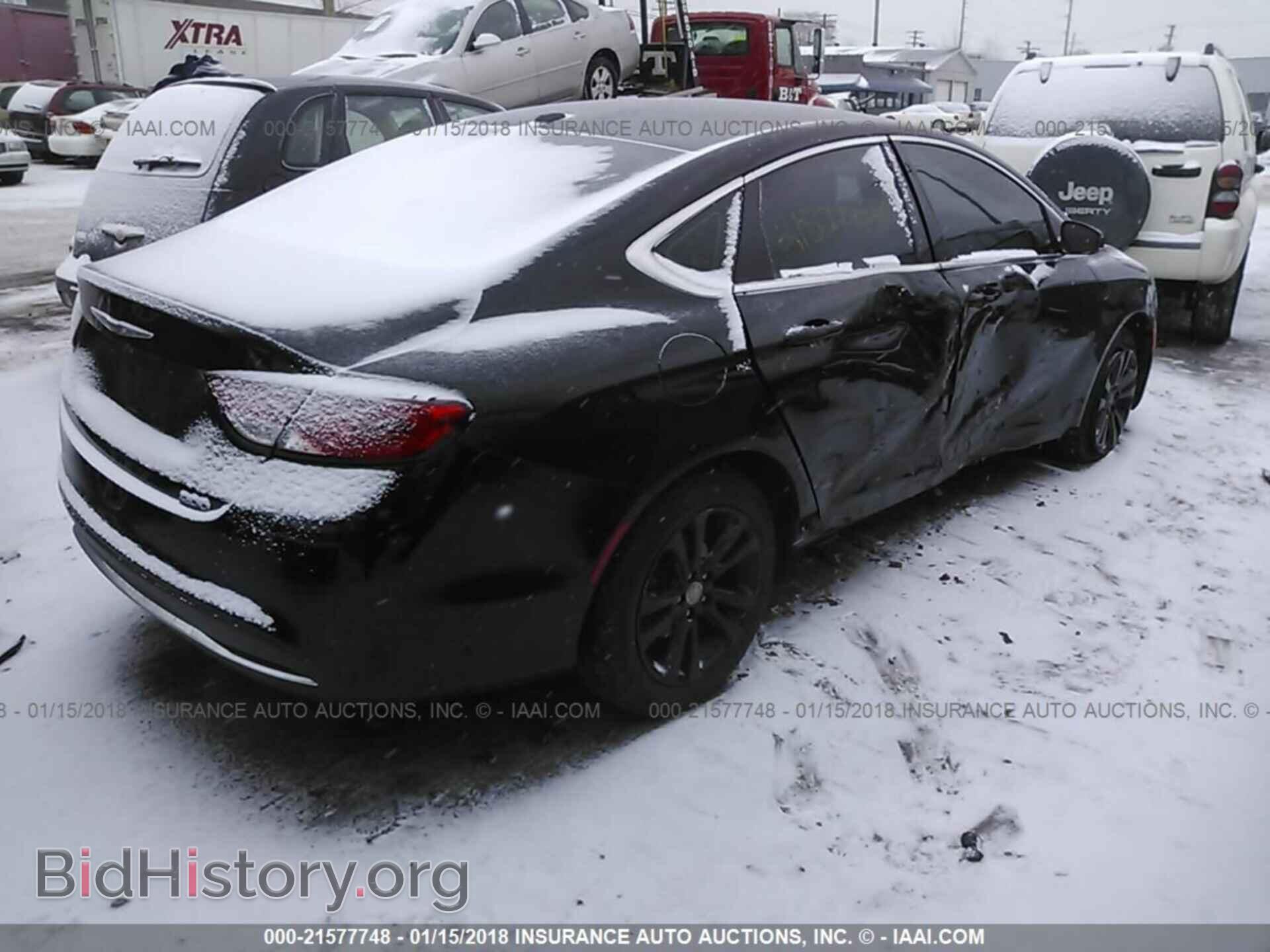 2015 Chrysler 200 - VIN: 1C3CCCAB8FN627664 - Photo 4