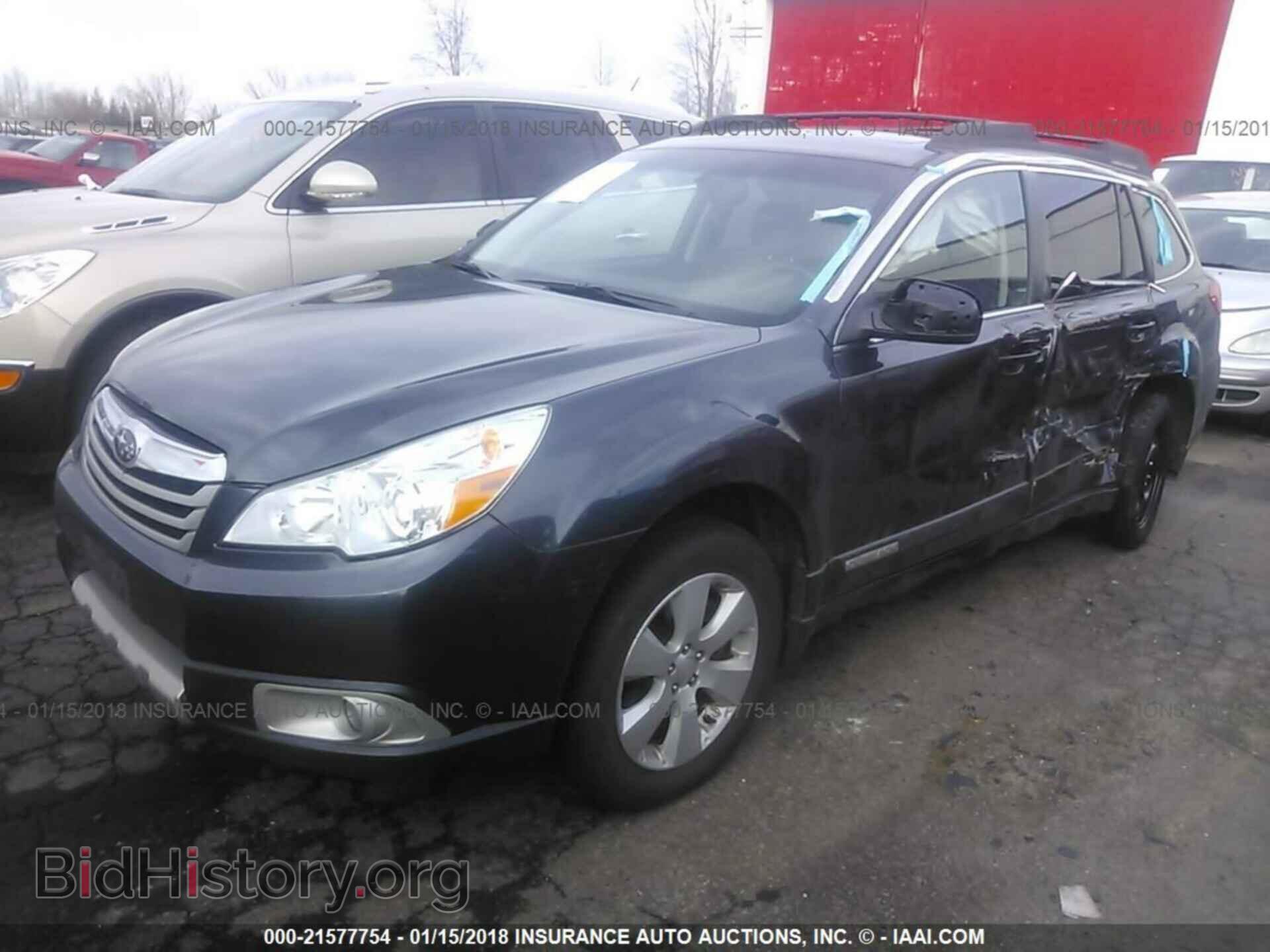 2011 Subaru Outback - VIN: 4S4BRDLC7B2361918 - Фото 2