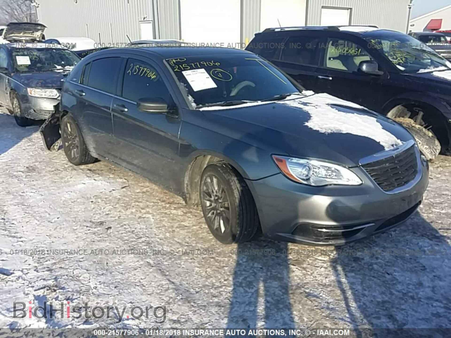 Фотография 1C3CCBABXCN325850 - Chrysler 200 2012