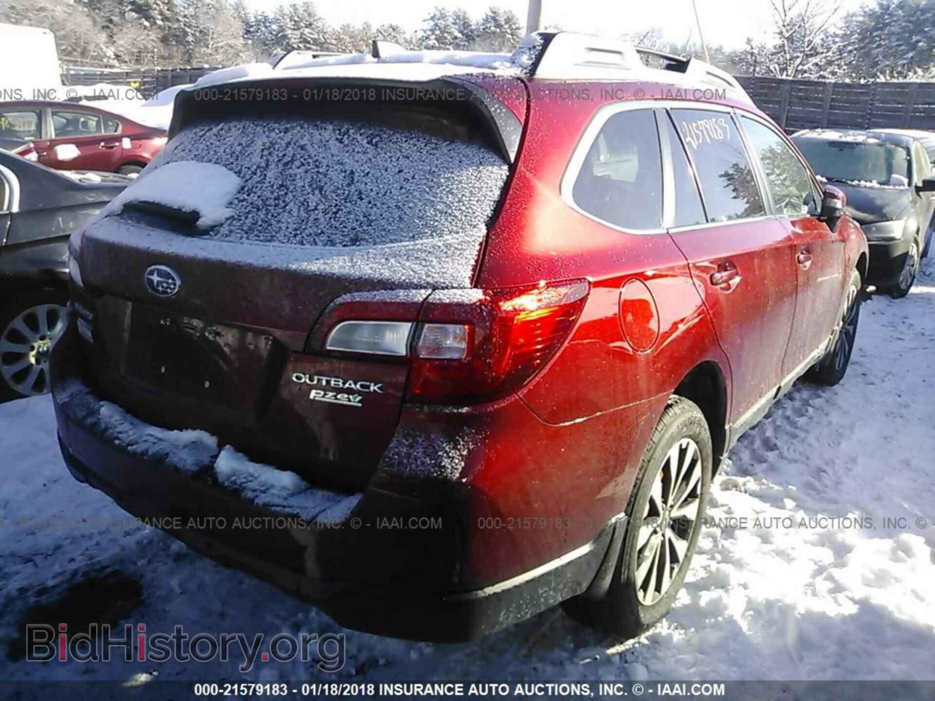2017 Subaru Outback - VIN: 4S4BSANC8H3352275 - Фото 4