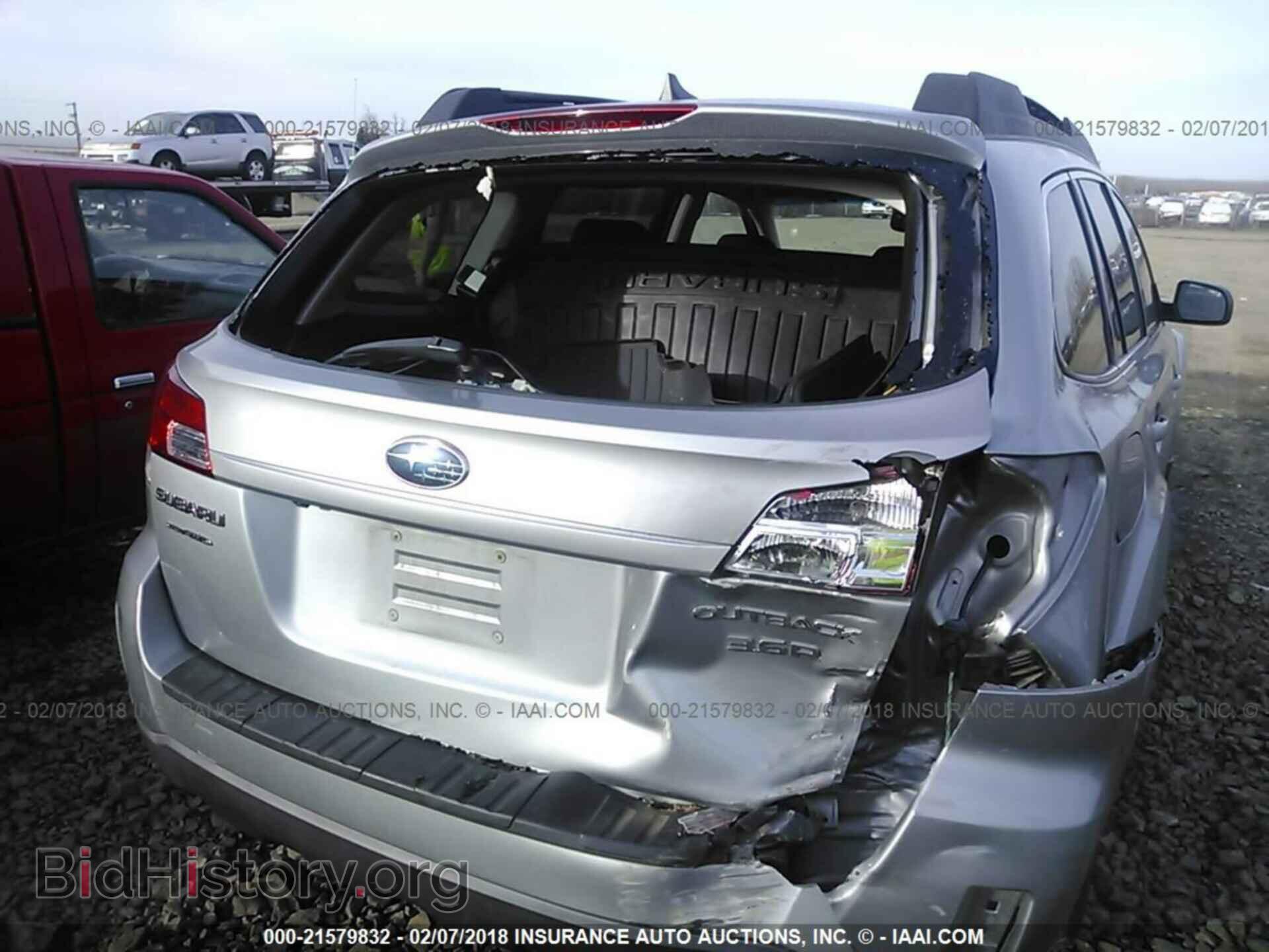 2011 Subaru Outback - VIN: 4S4BRDKCXB2322502 - Фото 6