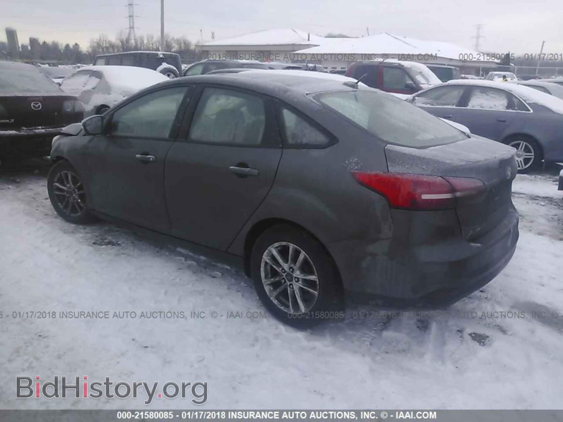 2015 Ford Focus - VIN: 1FADP3F27FL229246 - Photo 3