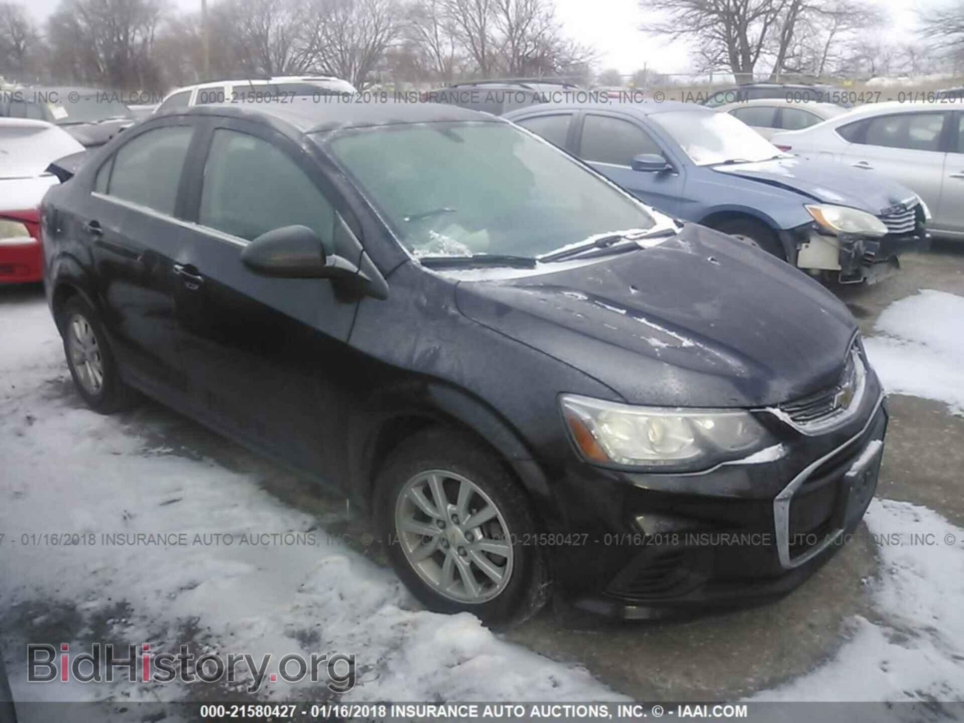 Photo 1G1JD5SH3H4126729 - Chevrolet Sonic 2017