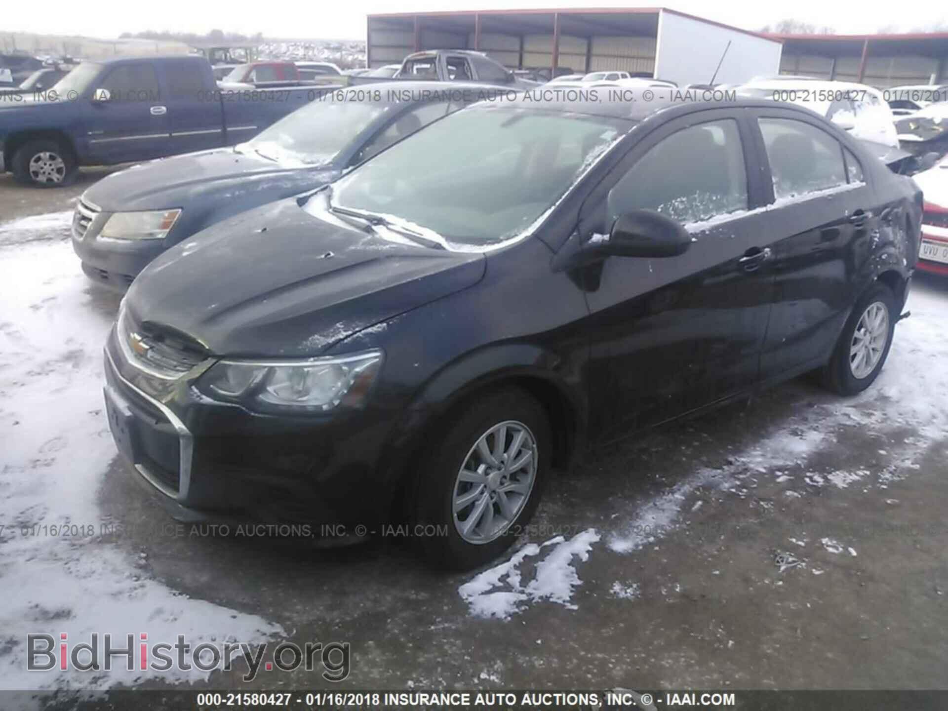 2017 Chevrolet Sonic - VIN: 1G1JD5SH3H4126729 - Фото 2