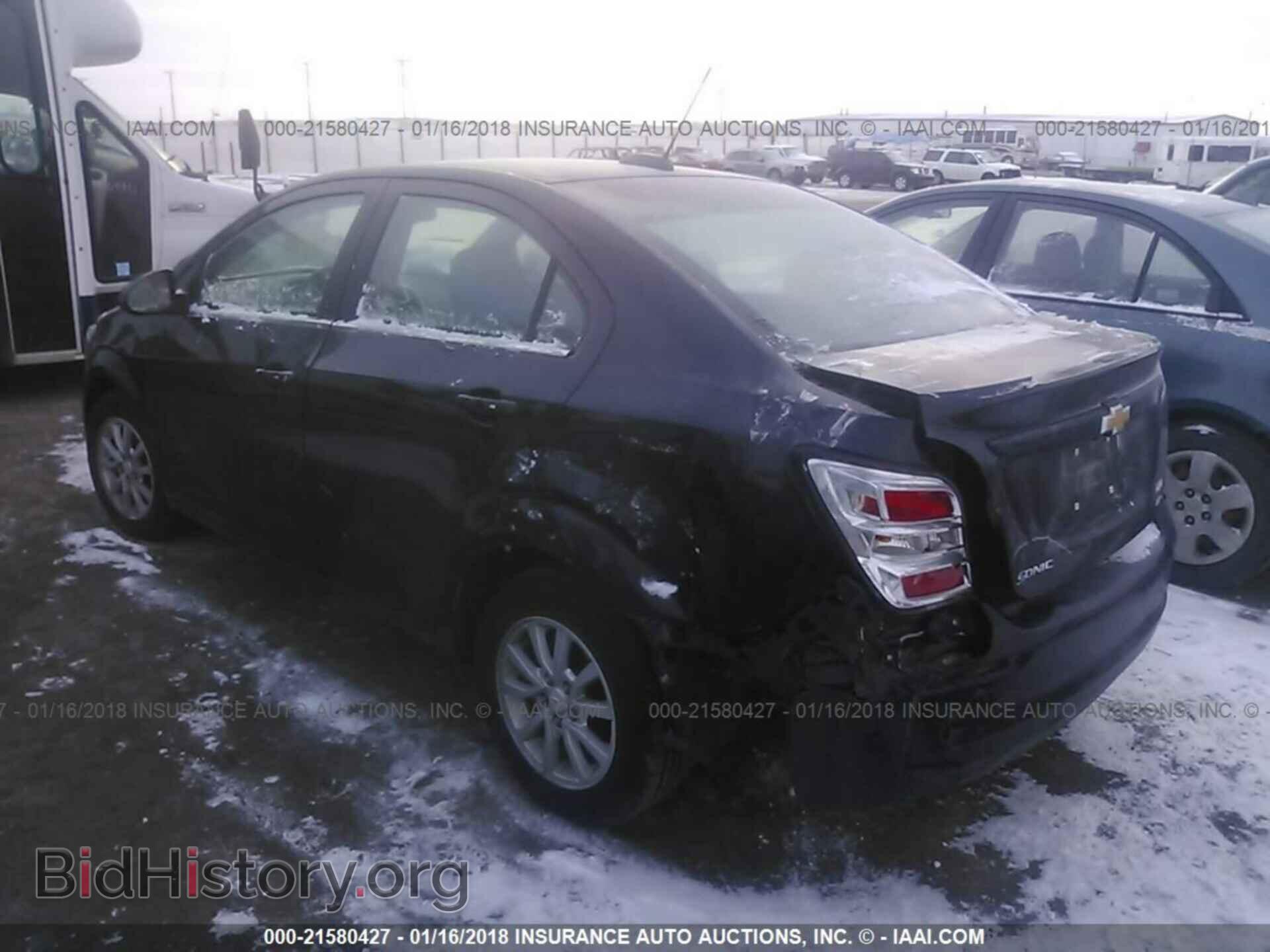 2017 Chevrolet Sonic - VIN: 1G1JD5SH3H4126729 - Фото 3