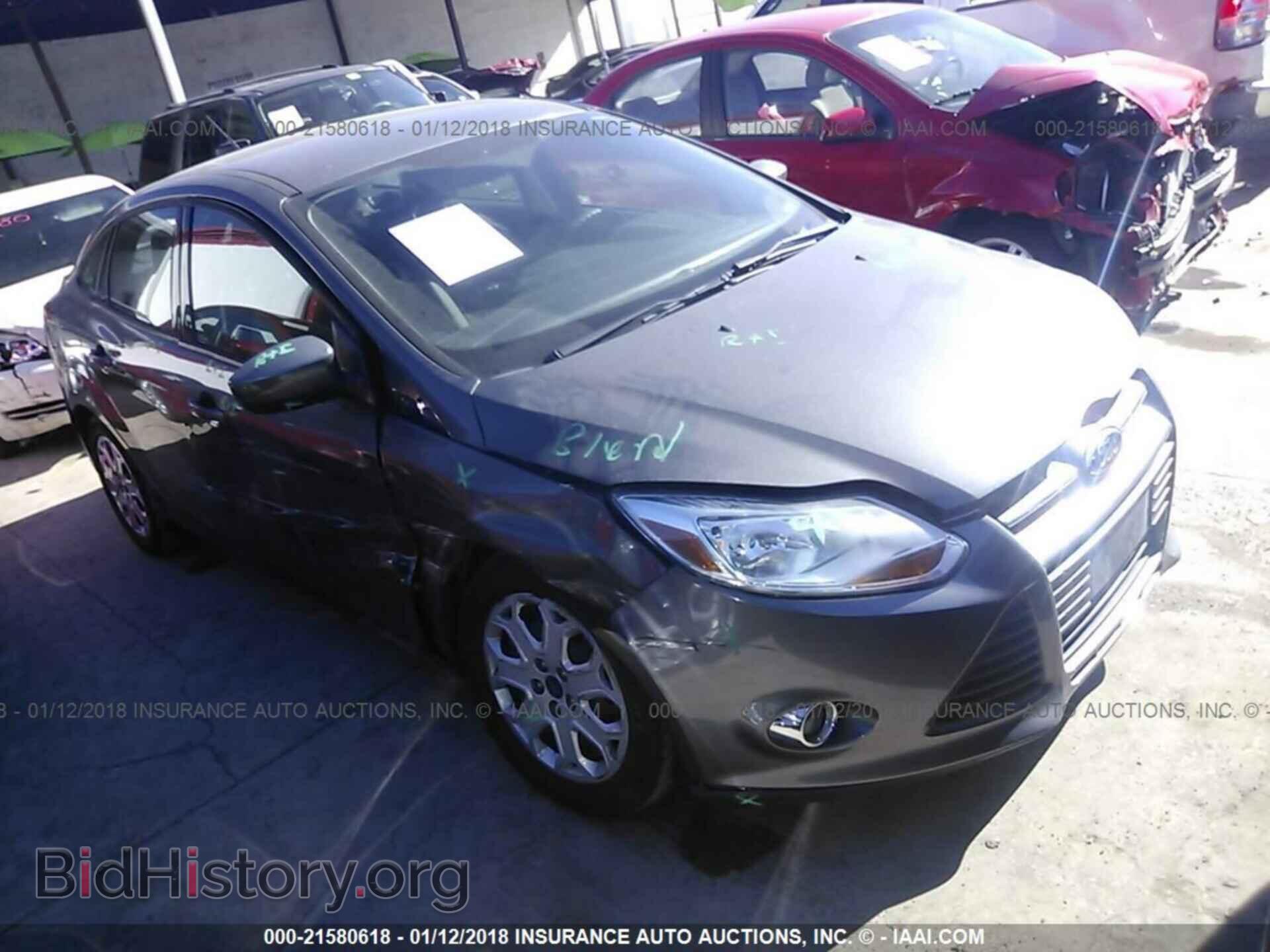 Фотография 1FAHP3F28CL356097 - Ford Focus 2012