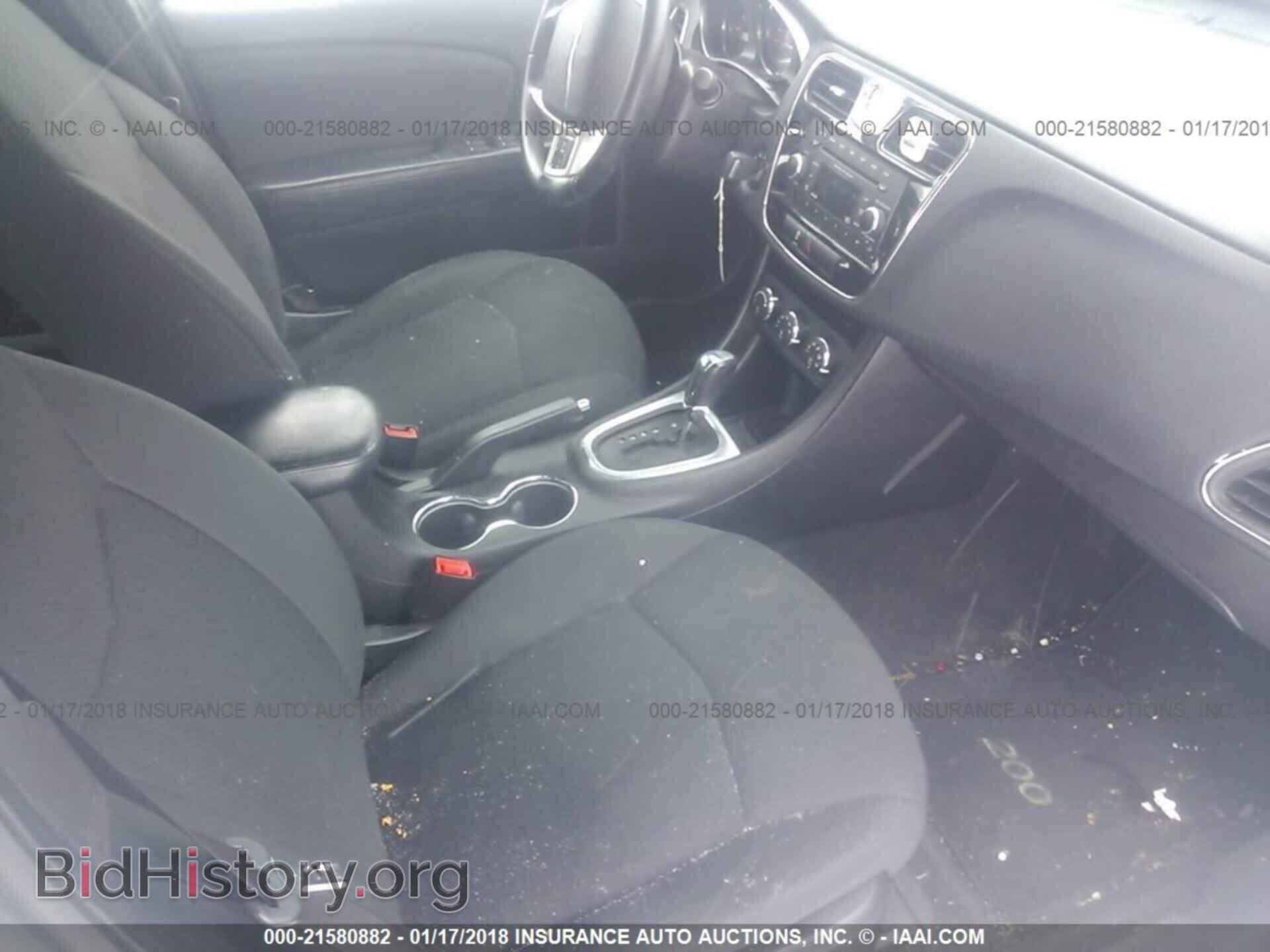 2012 Chrysler 200 - VIN: 1C3CCBBB0CN152919 - Фото 5