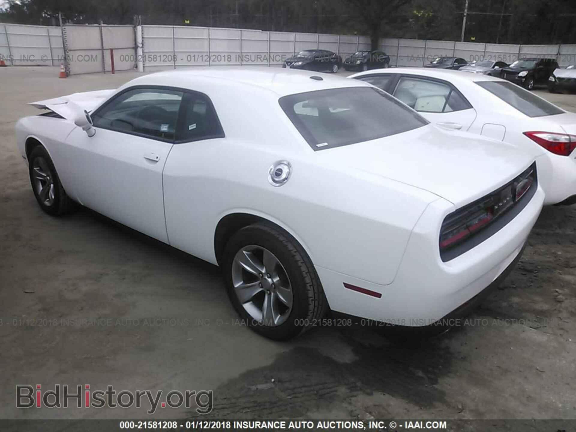 2016 Dodge Challenger - VIN: 2C3CDZAGXGH254794 - Photo 3