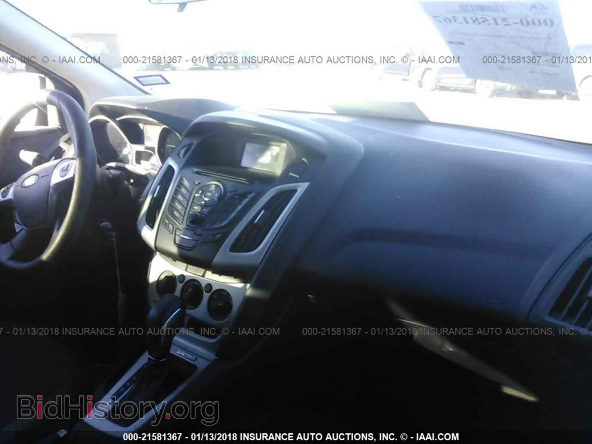 2014 Ford Focus - VIN: 1FADP3K29EL137589 - Photo 5