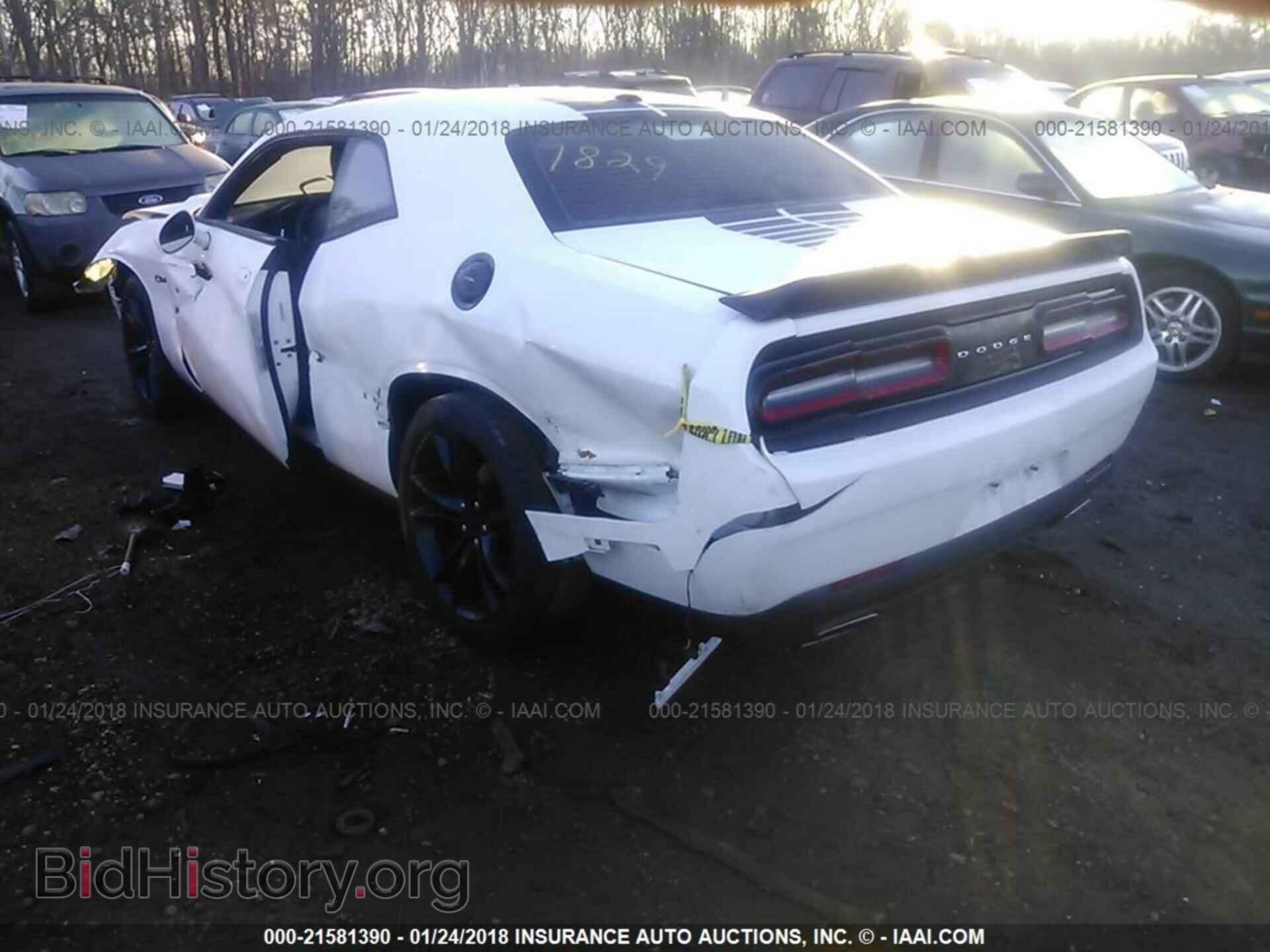 2016 Dodge Challenger - VIN: 2C3CDZAGXGH264371 - Фото 3