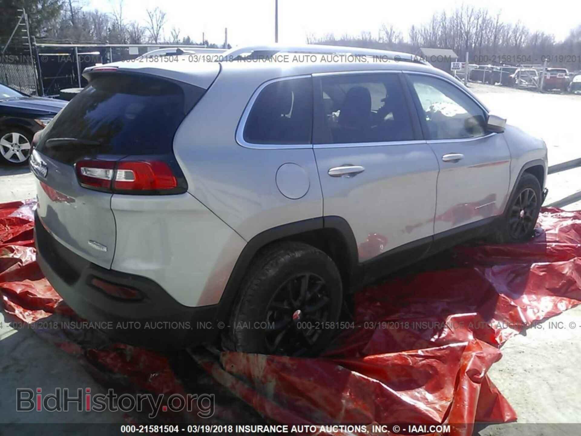 2014 Jeep Cherokee - VIN: 1C4PJMCB4EW140914 - Фото 4