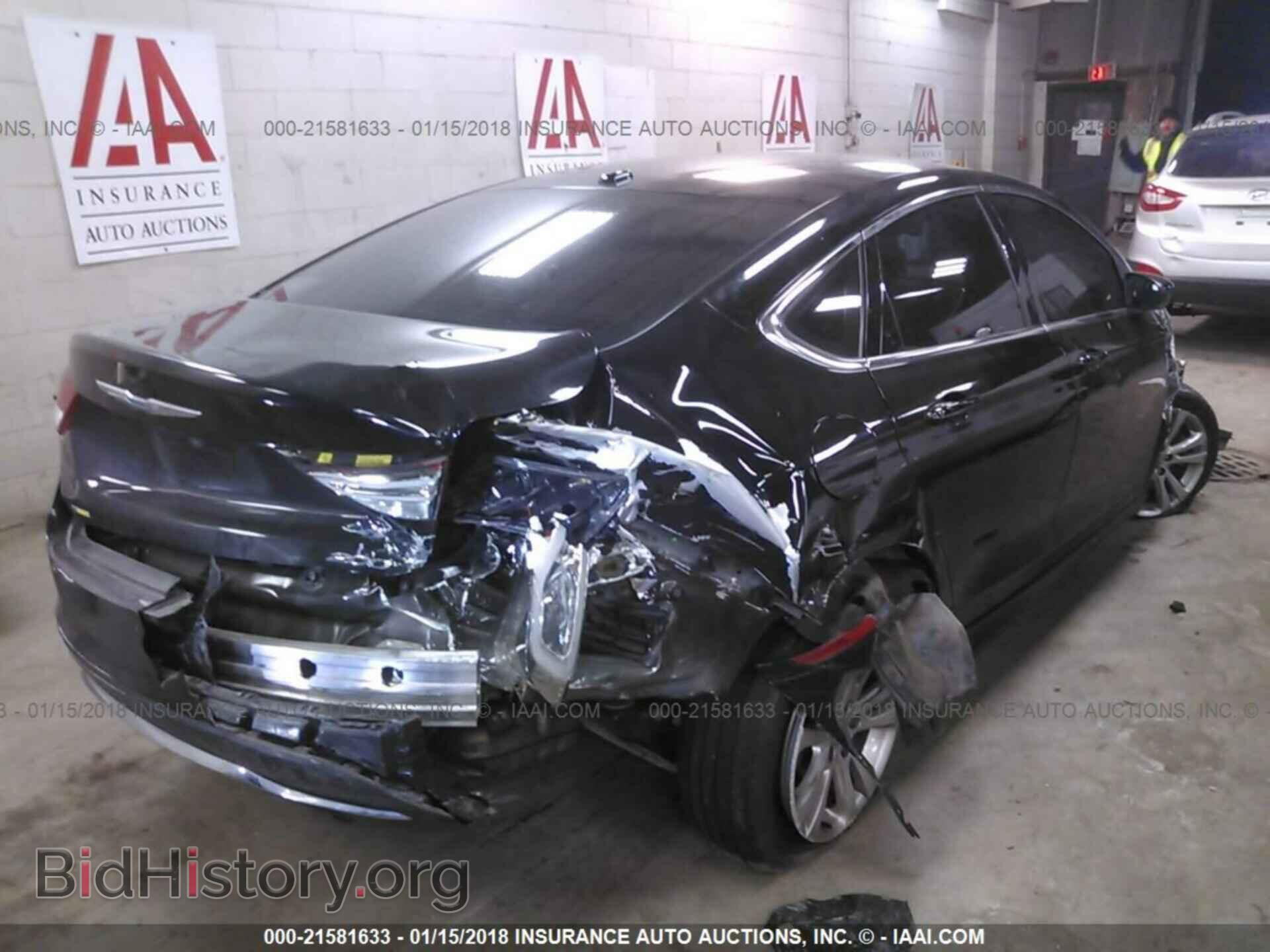 2015 Chrysler 200 - VIN: 1C3CCCAB5FN599113 - Фото 4