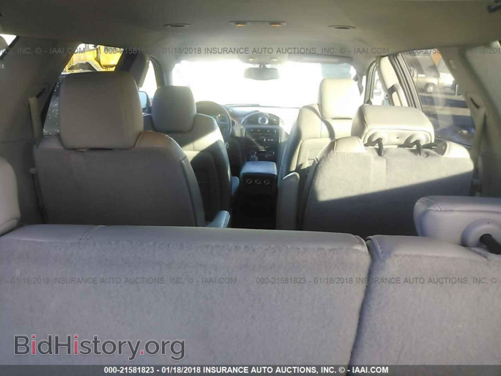 2012 Buick Enclave - VIN: 5GAKVCED4CJ274017 - Photo 8
