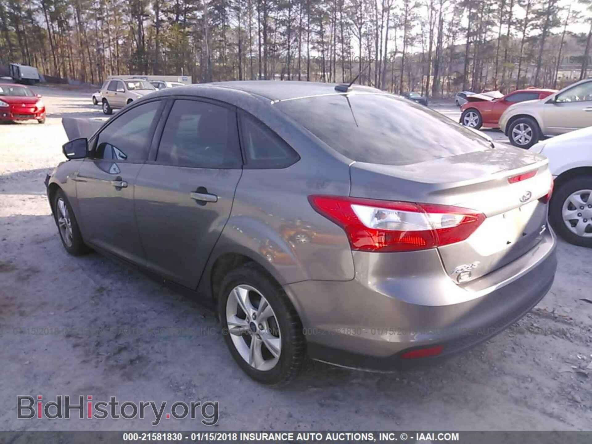 2013 Ford Focus - VIN: 1FADP3F29DL207052 - Photo 3